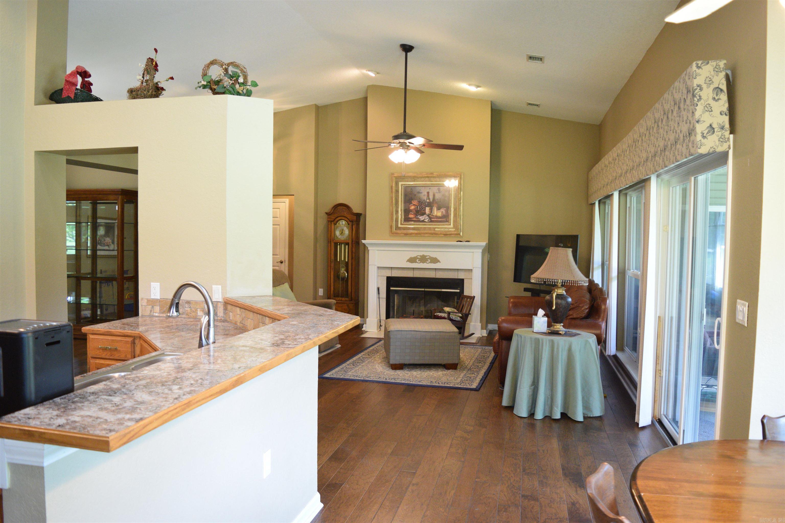 INDIAN HILLS - Residential