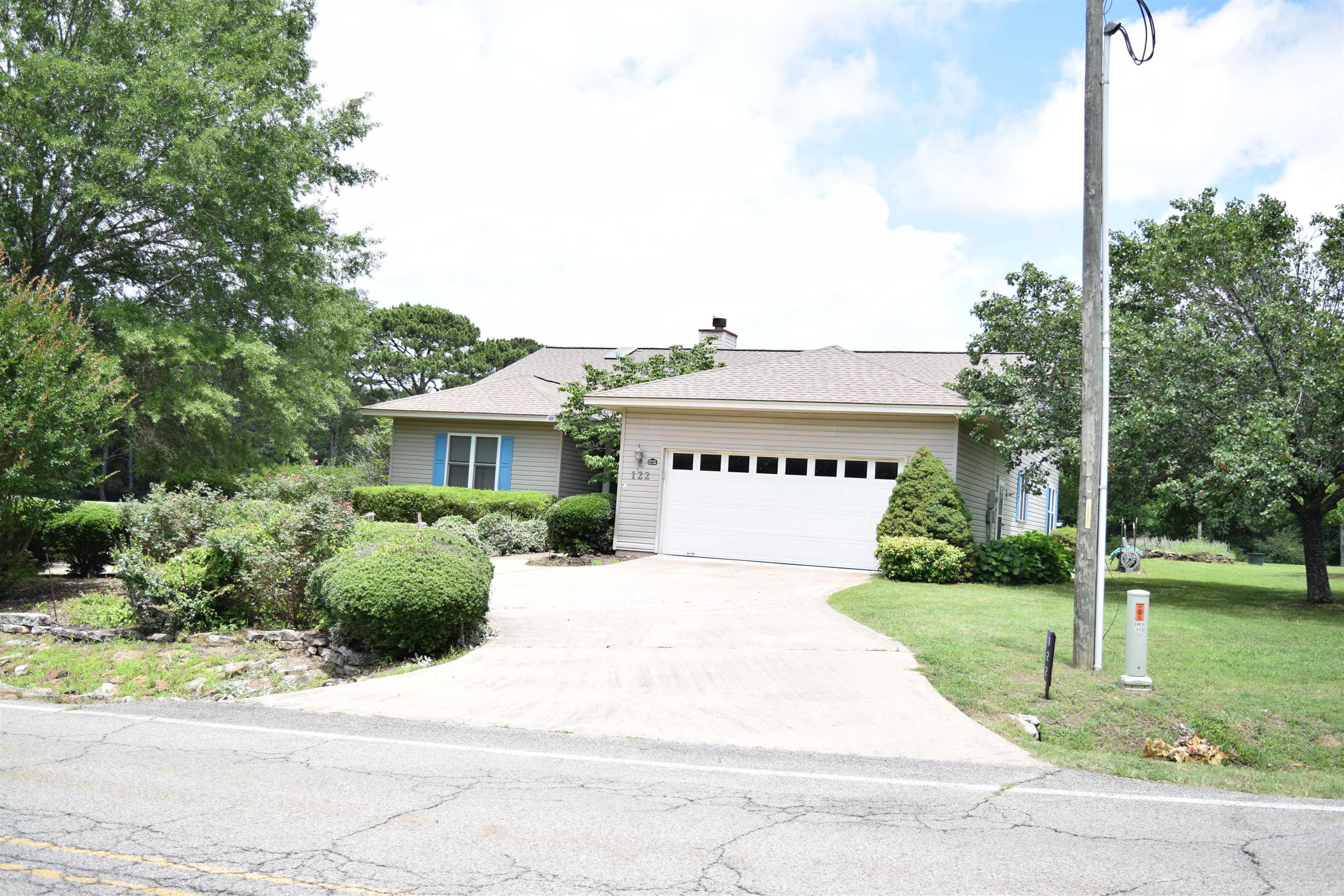 INDIAN HILLS - Residential