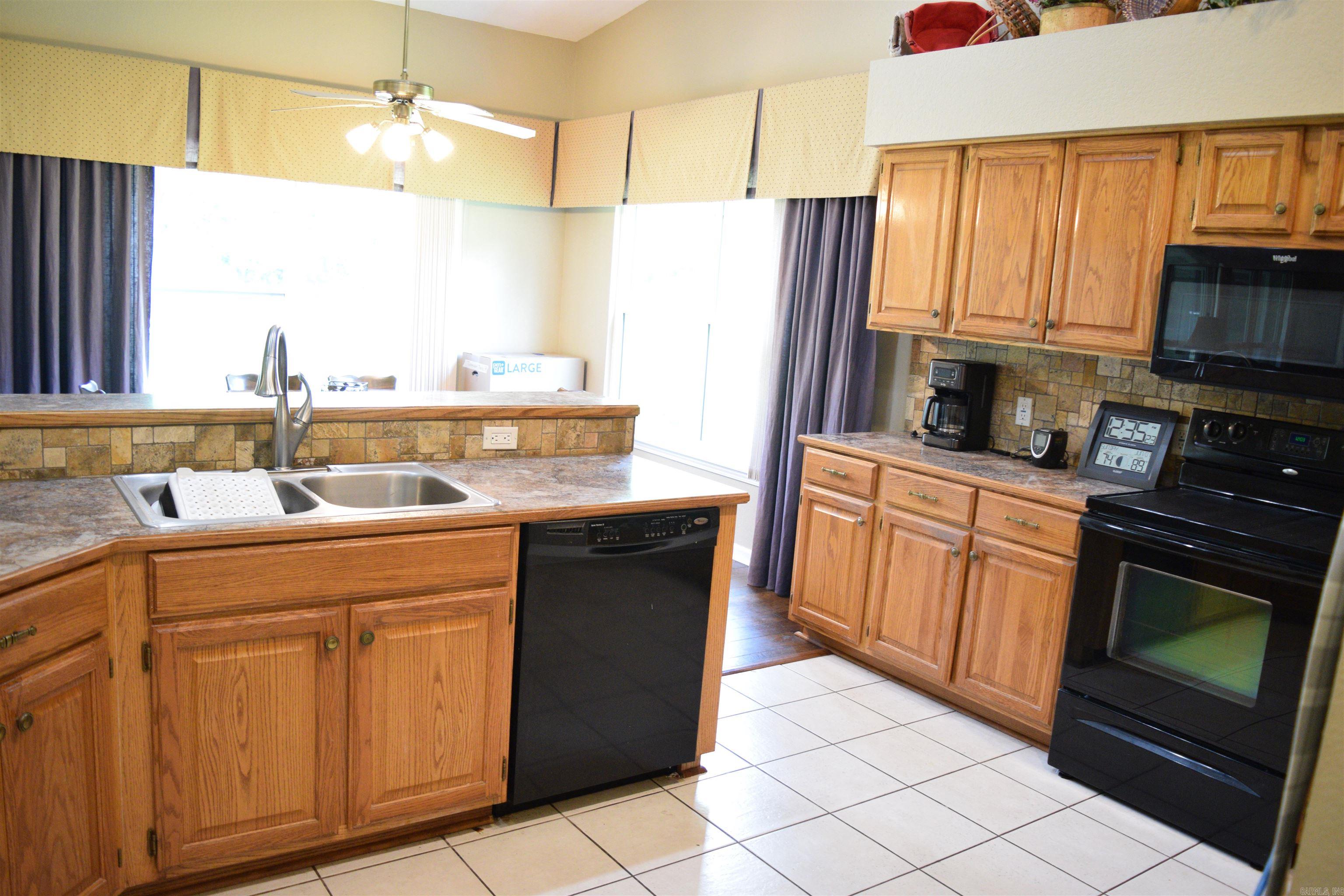 INDIAN HILLS - Residential