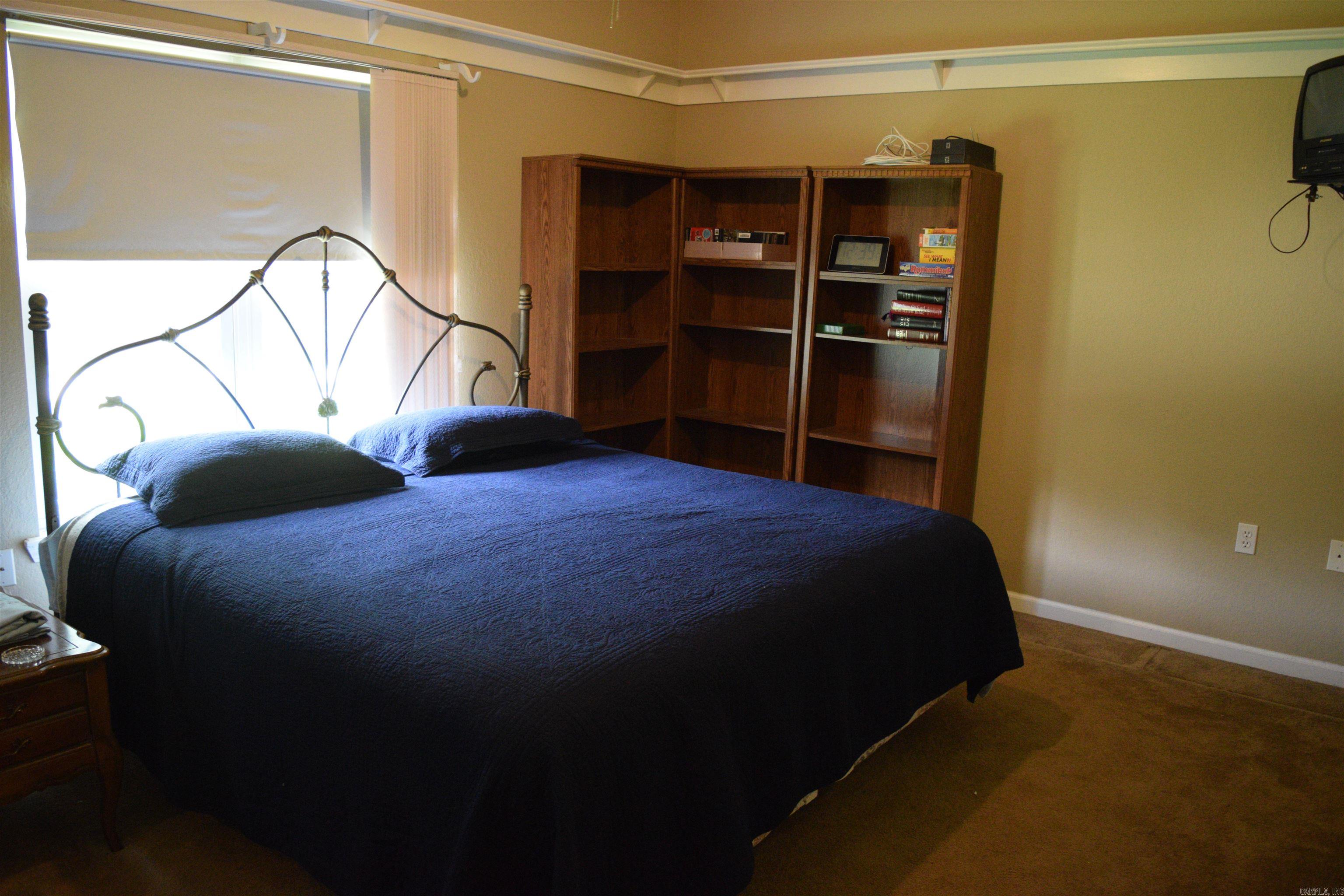 INDIAN HILLS - Residential