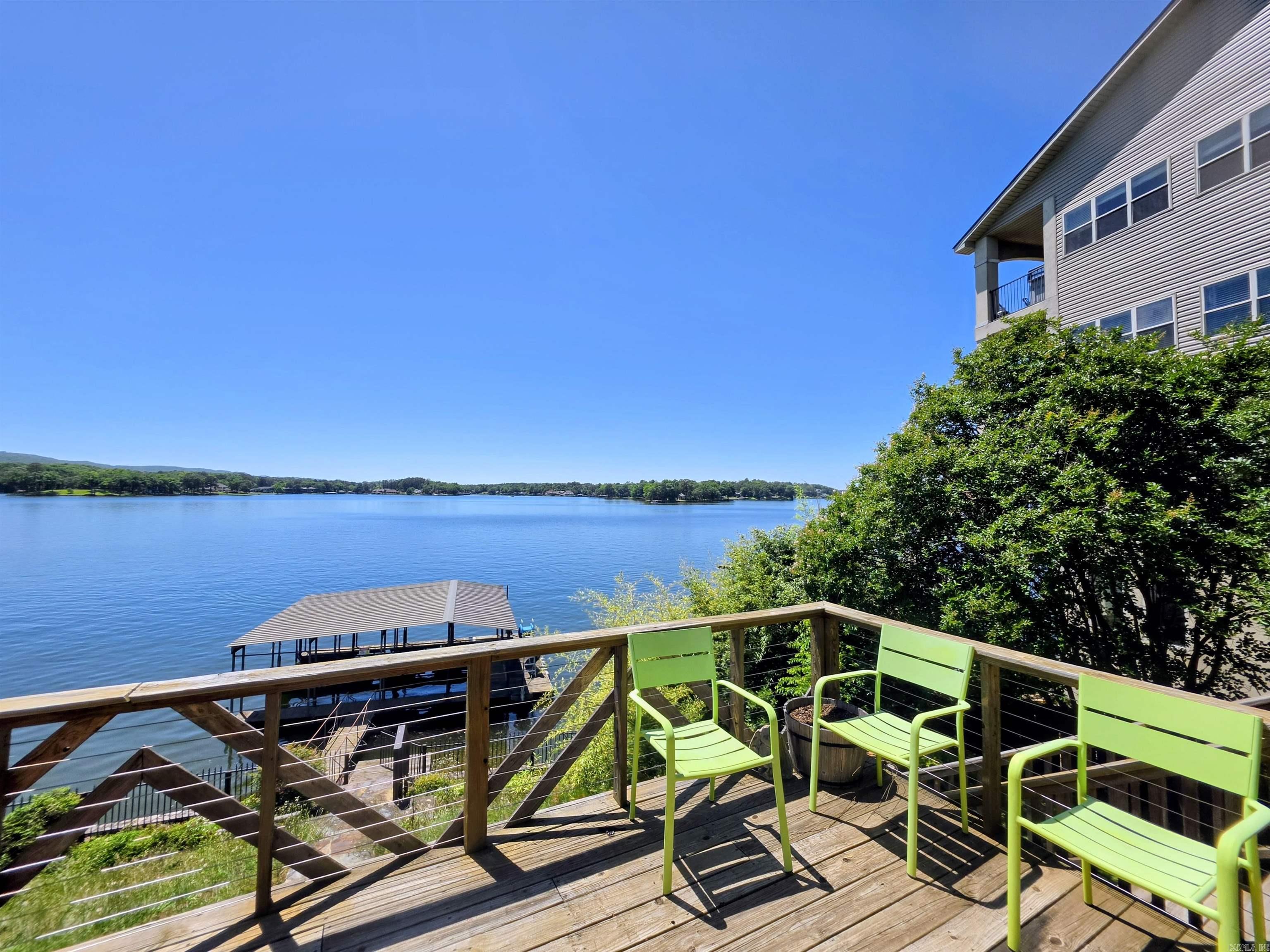 LAKEVIEW COURTS - Residential