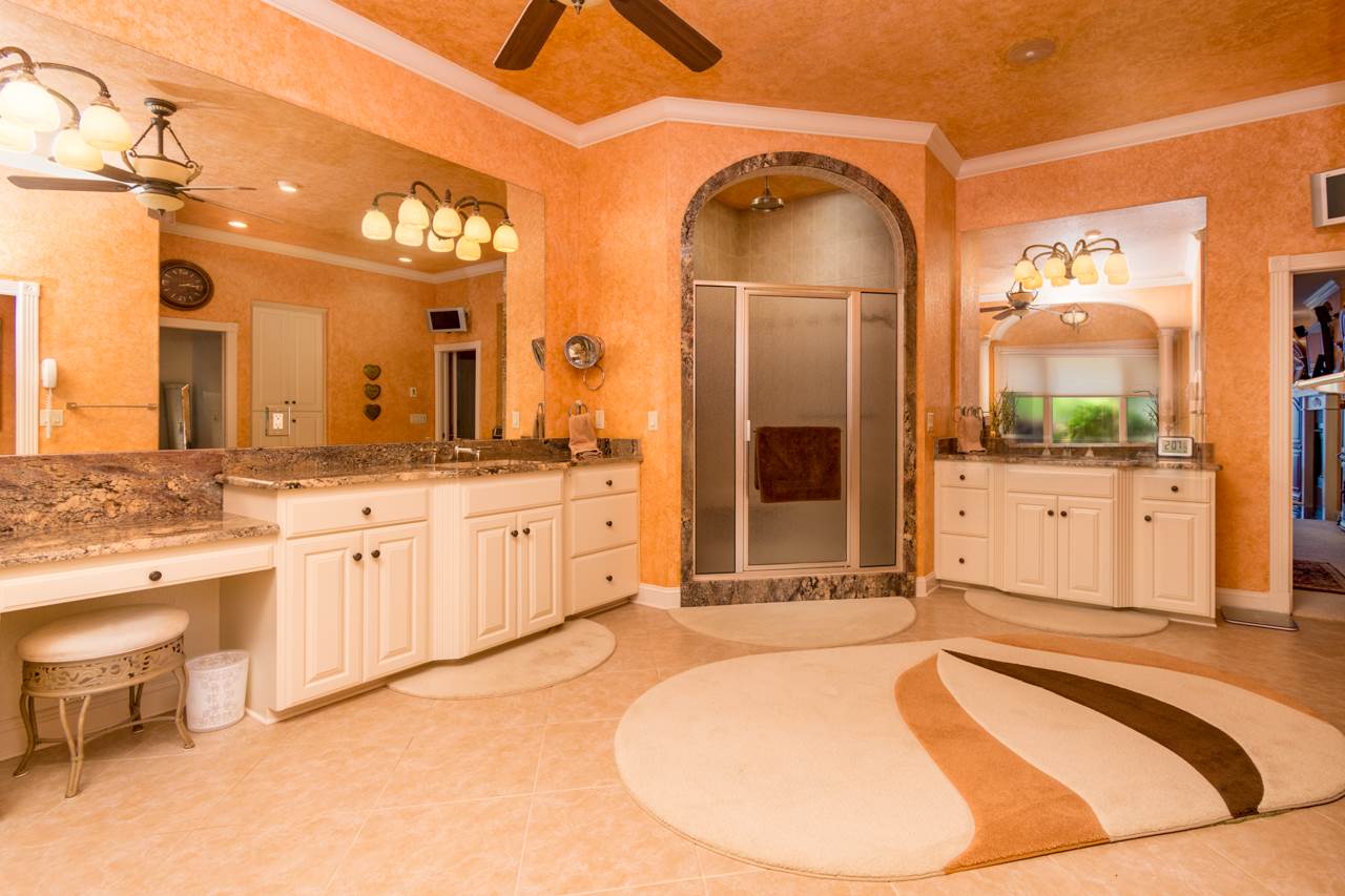 ADORACION - Residential