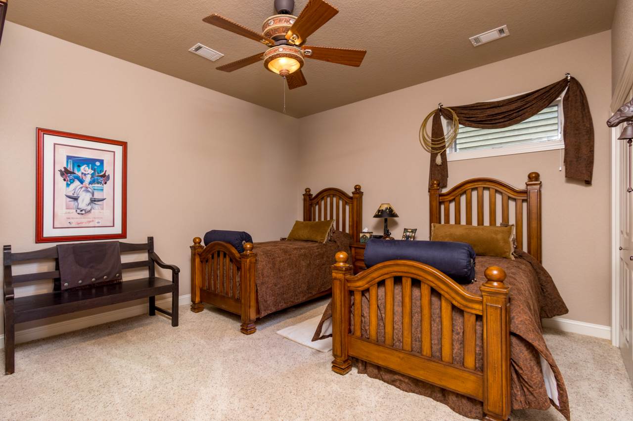 ADORACION - Residential