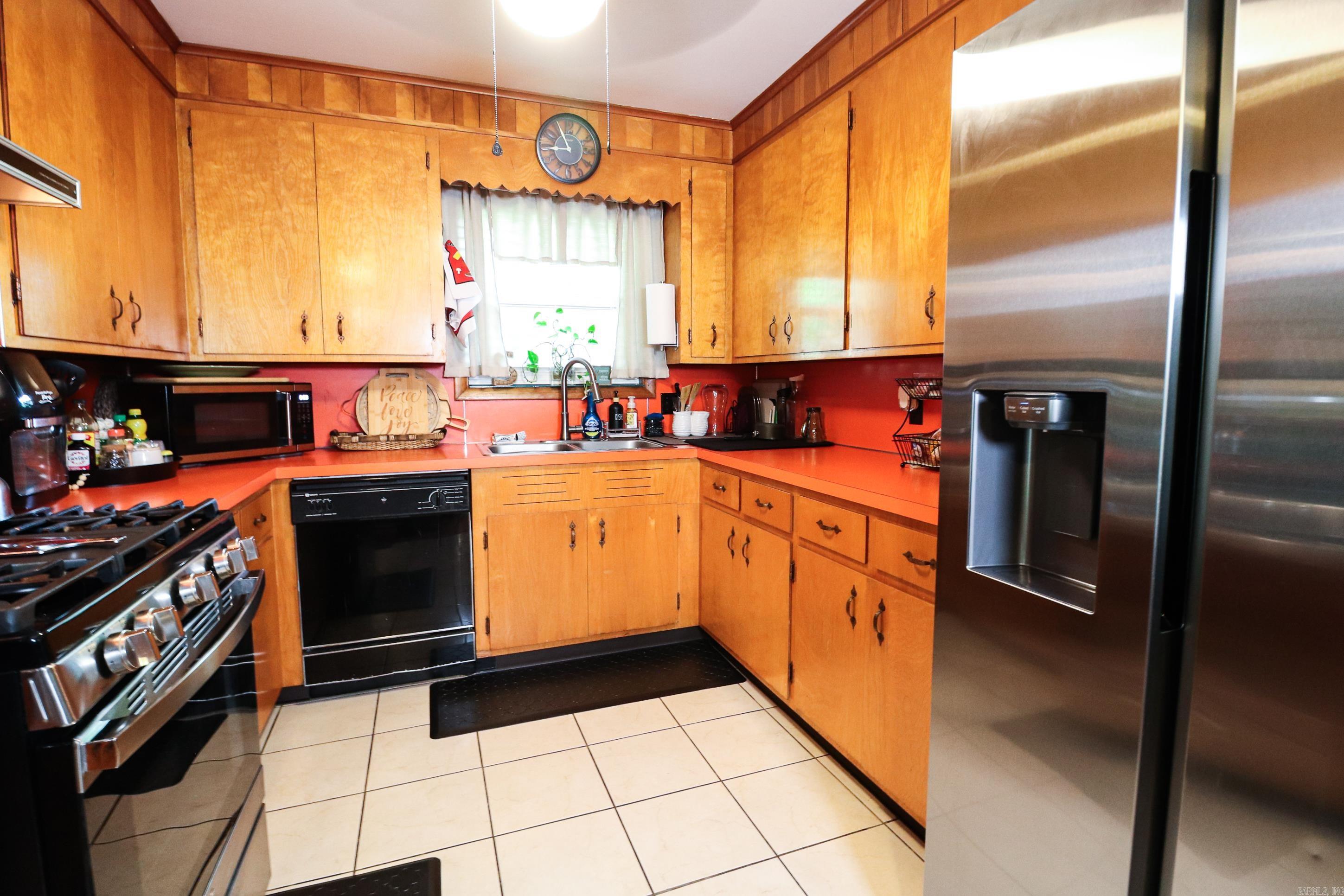 FAIR OAKS ADD - Residential