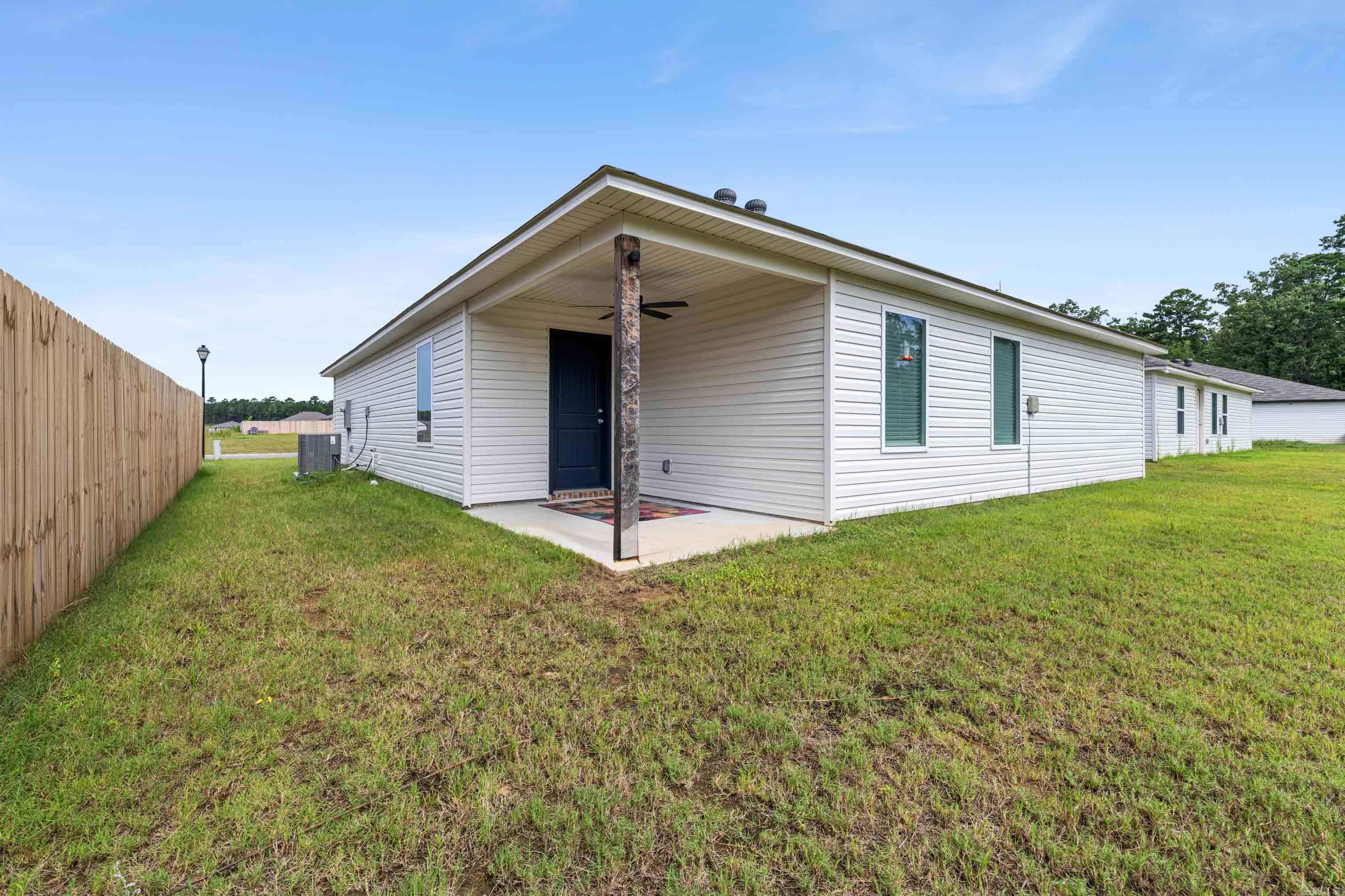 SPRINGLAKE TRAILS - Residential