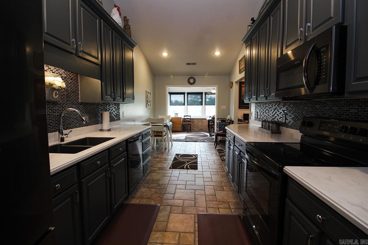 ENCLAVE - Residential
