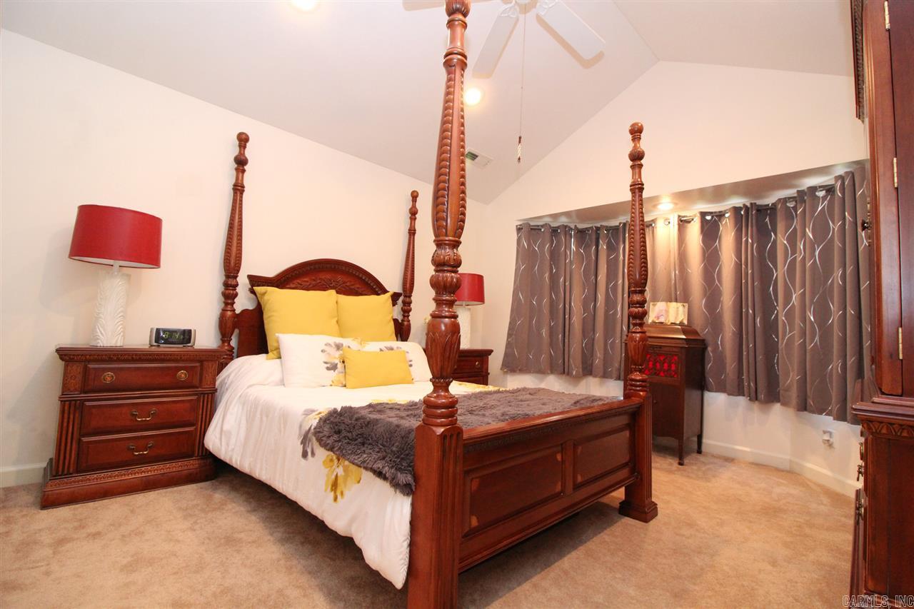 ENCLAVE - Residential