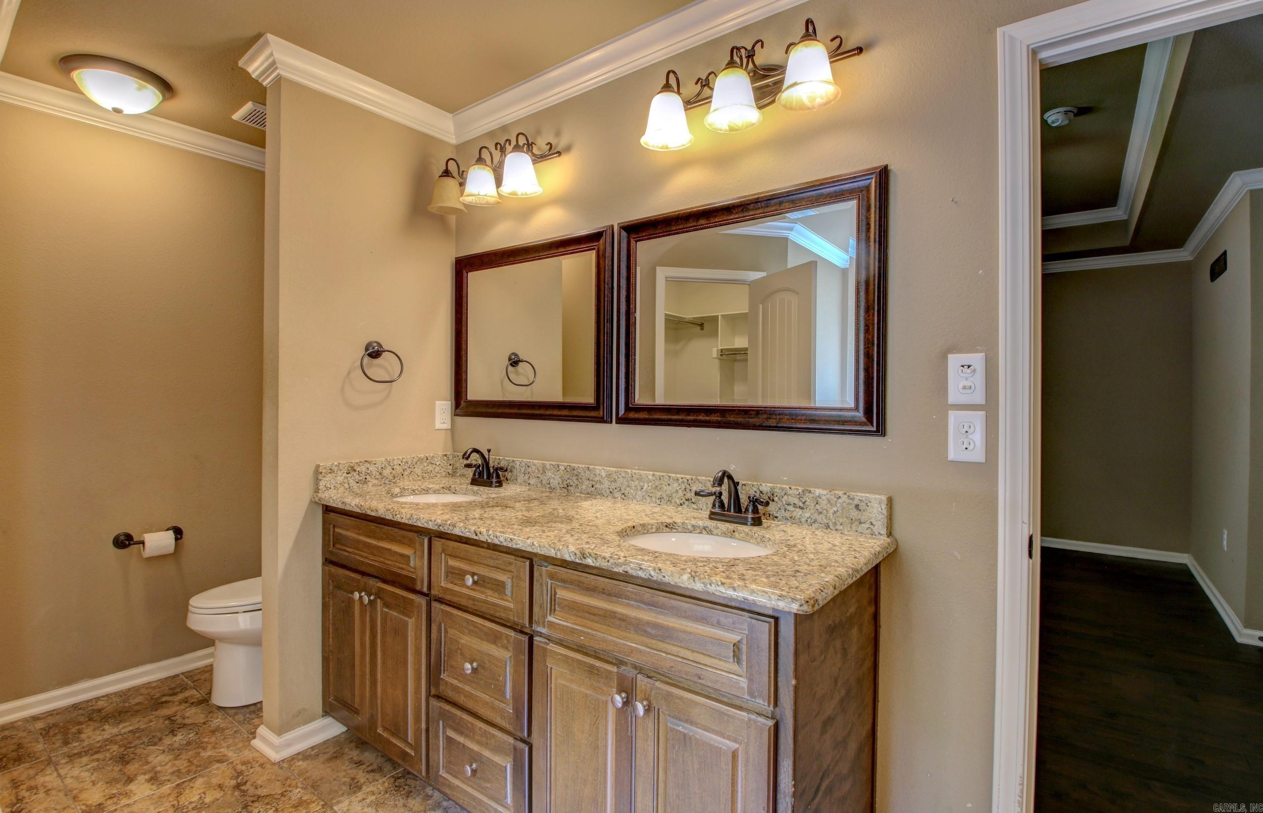 PINEWOOD ESTATES - Residential