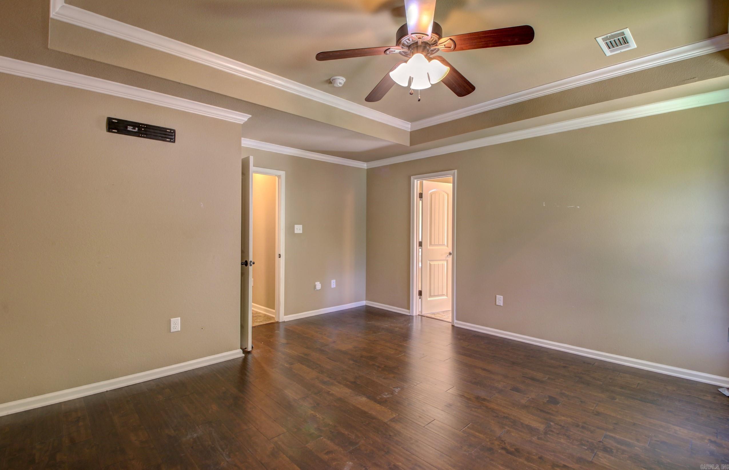 PINEWOOD ESTATES - Residential