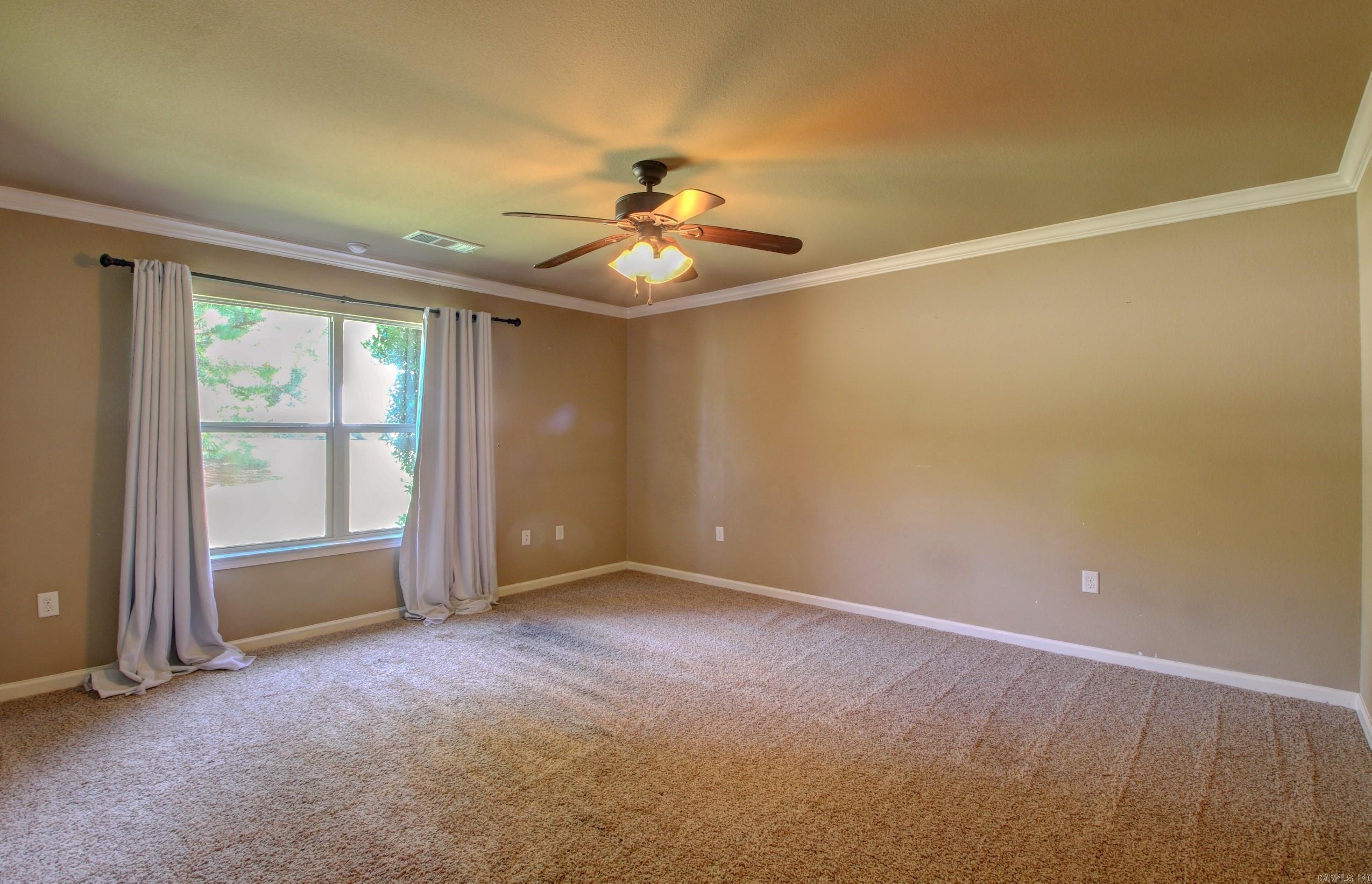PINEWOOD ESTATES - Residential