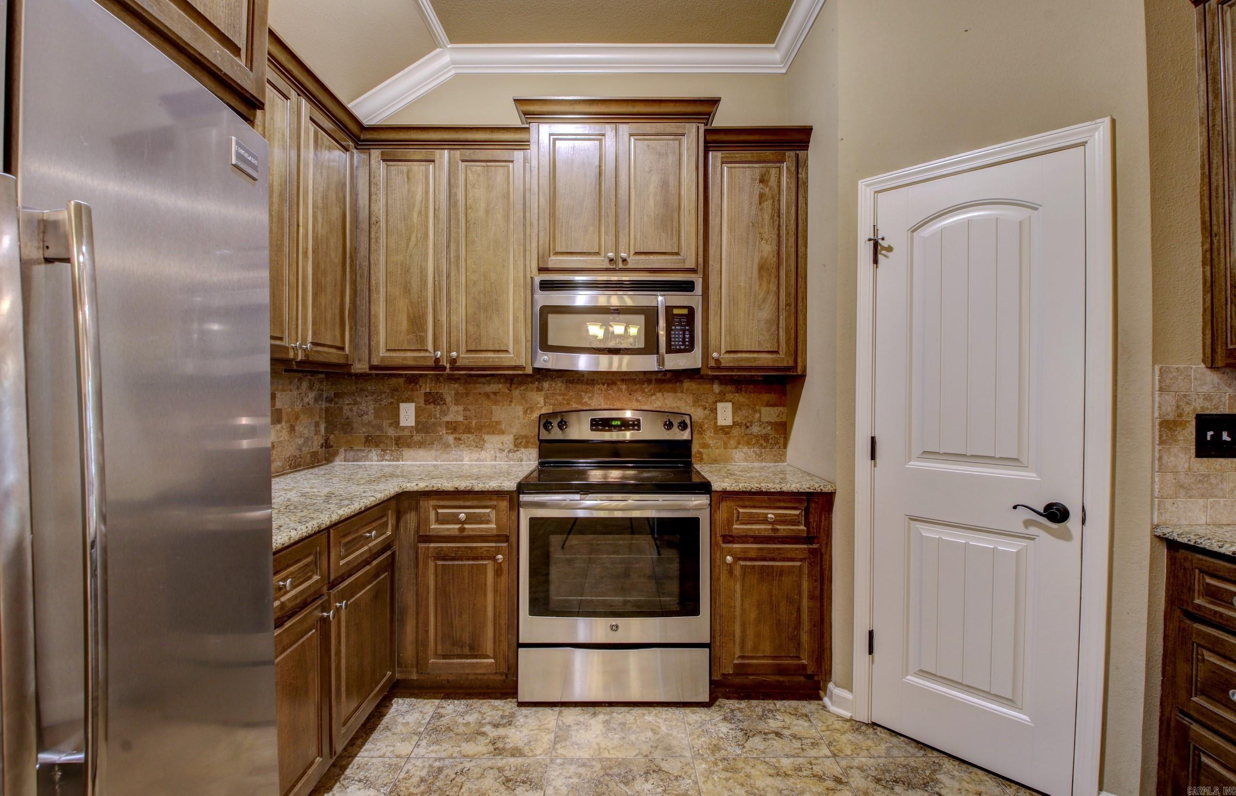 PINEWOOD ESTATES - Residential