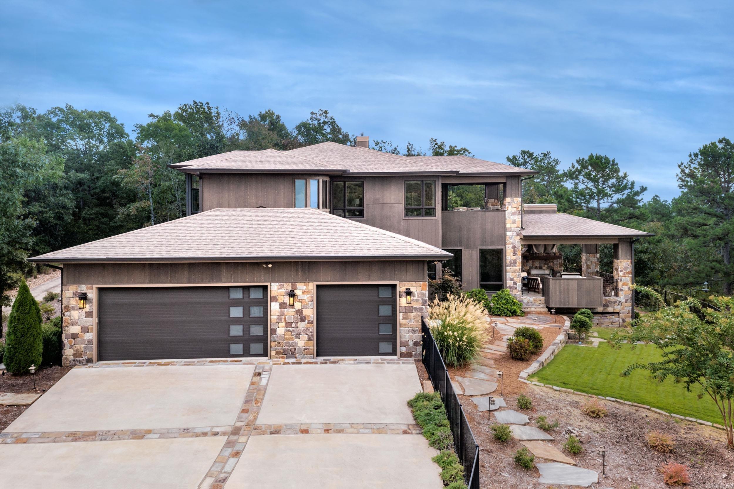 FALCON RIDGE ESTATES - Residential