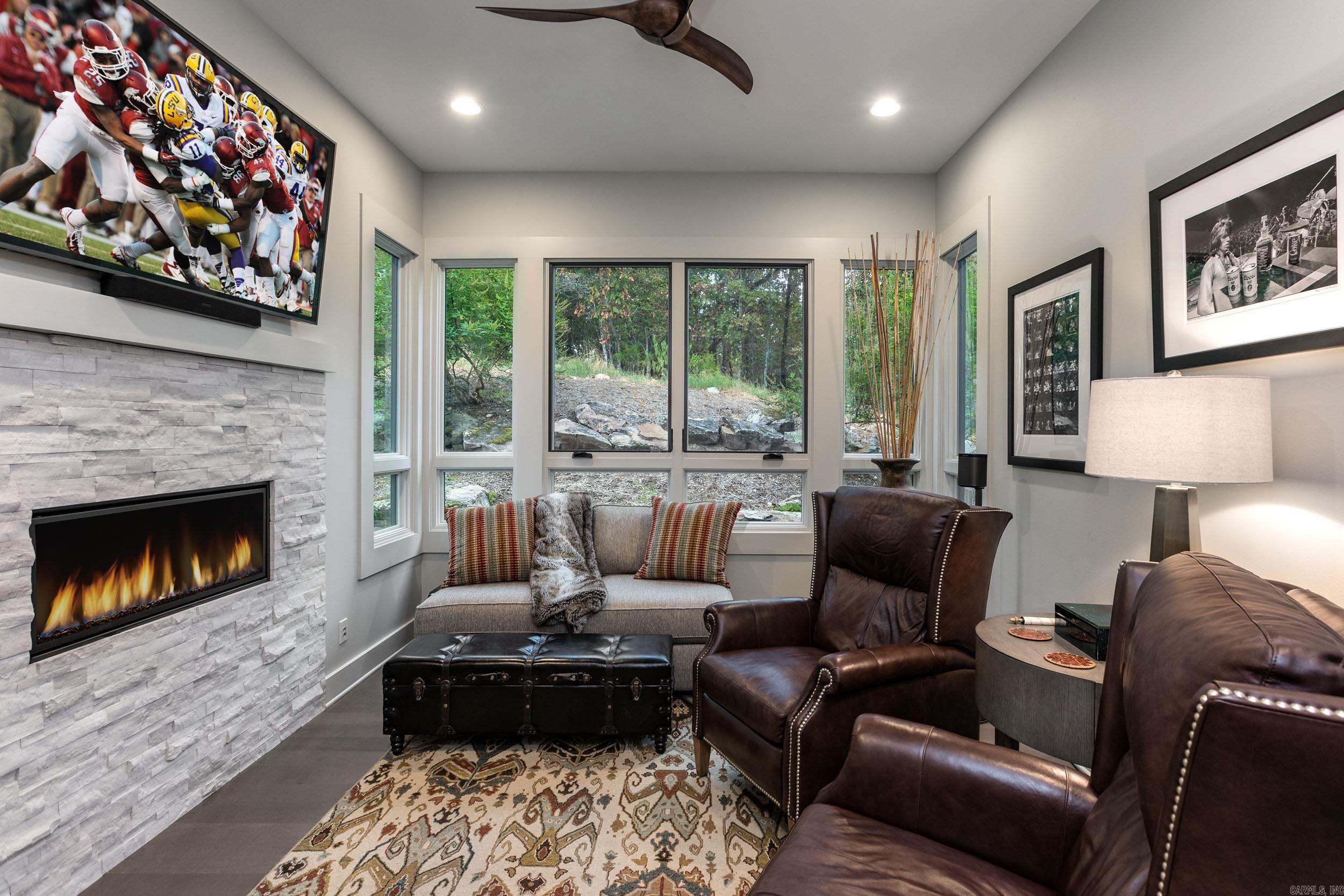 FALCON RIDGE ESTATES - Residential