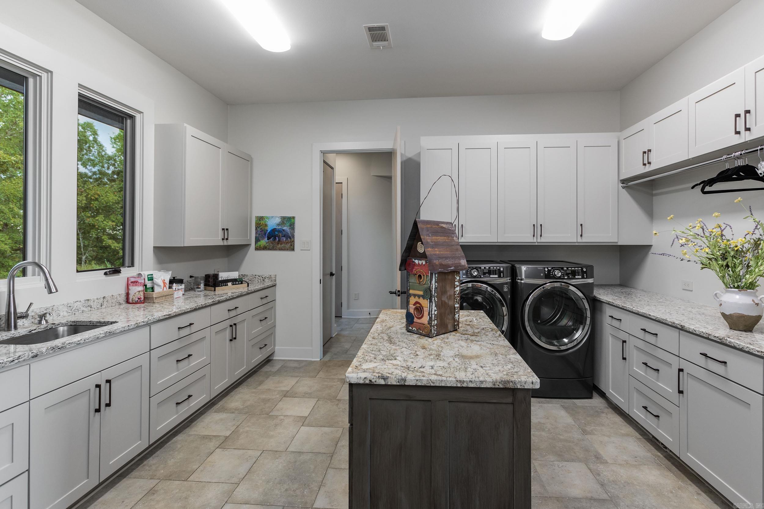 FALCON RIDGE ESTATES - Residential