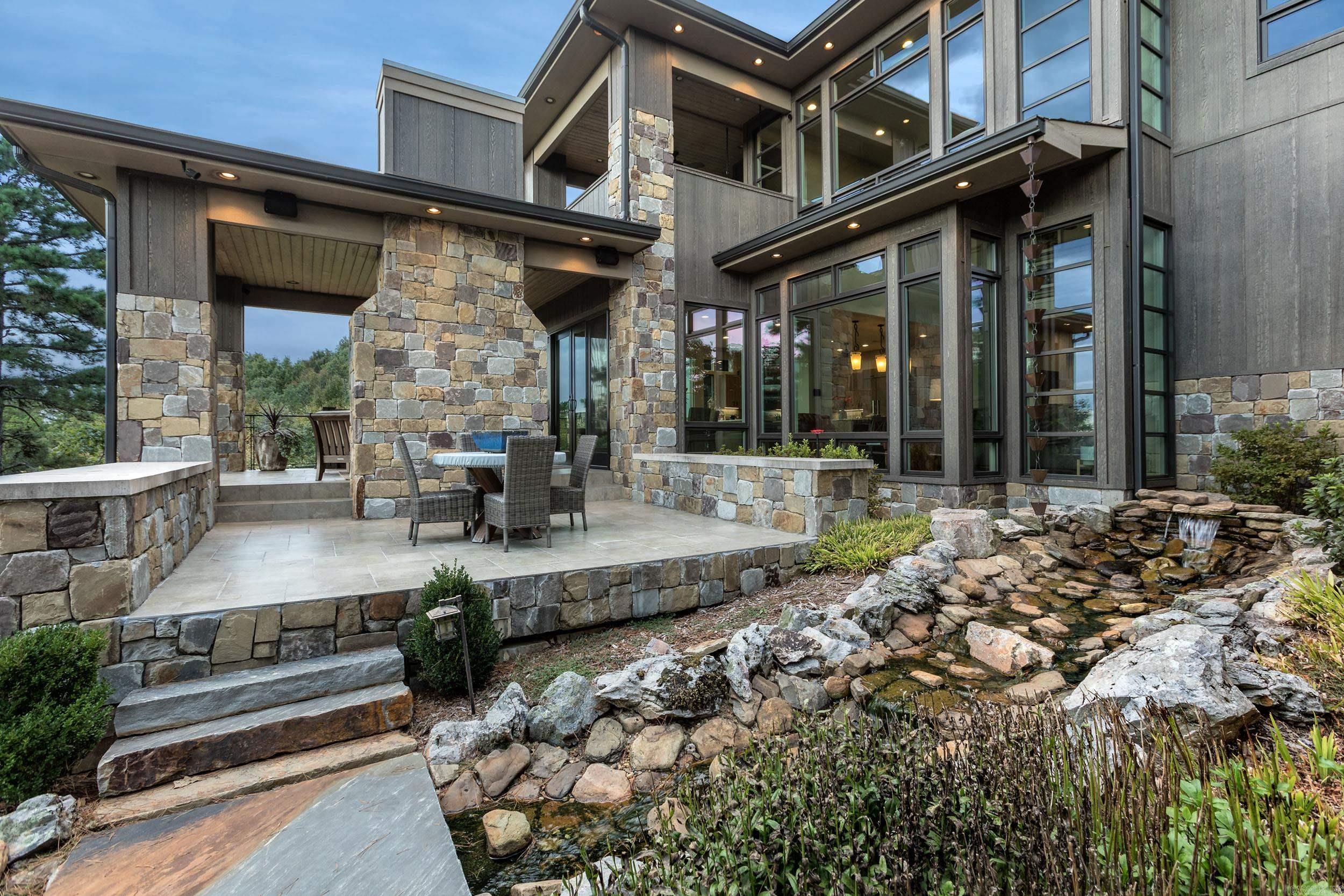 FALCON RIDGE ESTATES - Residential