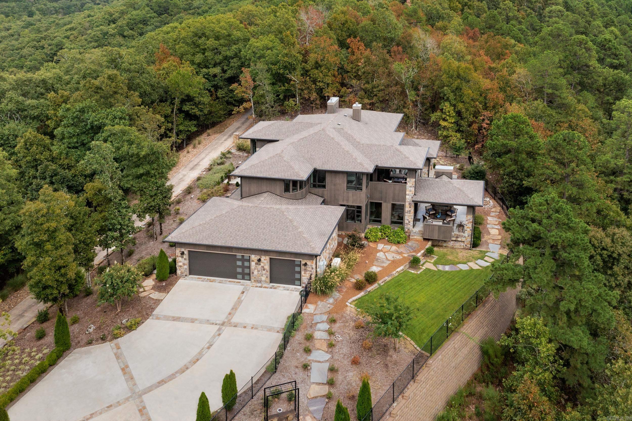 FALCON RIDGE ESTATES - Residential