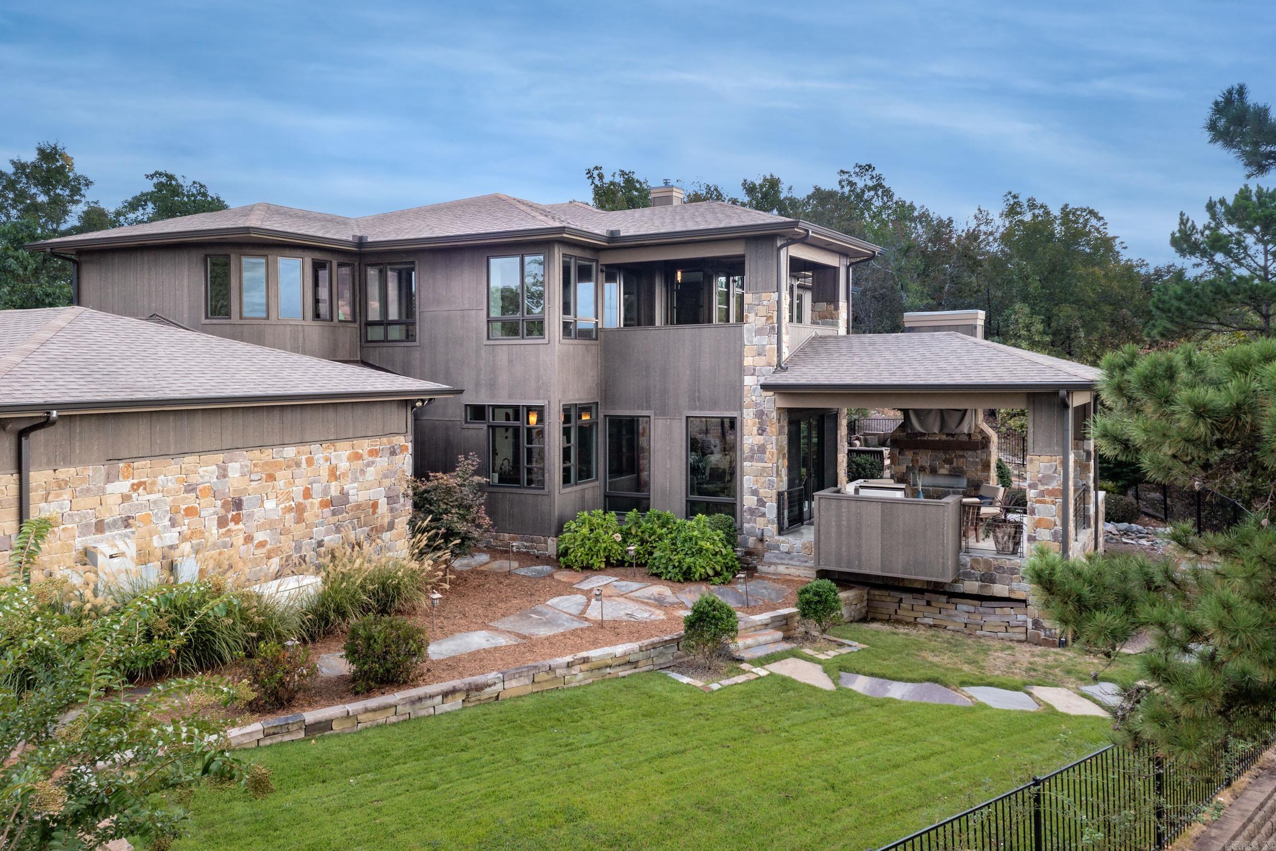 FALCON RIDGE ESTATES - Residential
