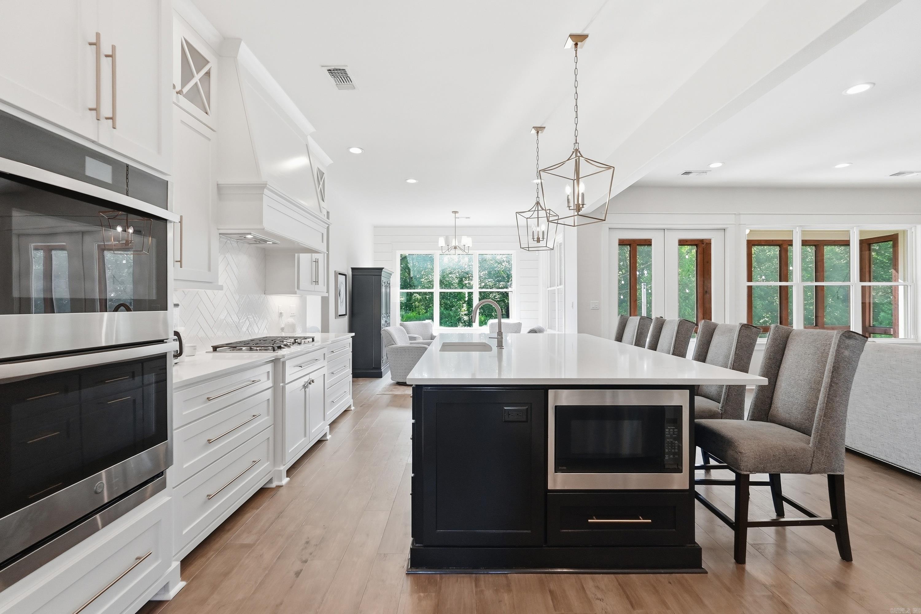 CHENAL VALLEY "FALSTONE COURT" - Residential