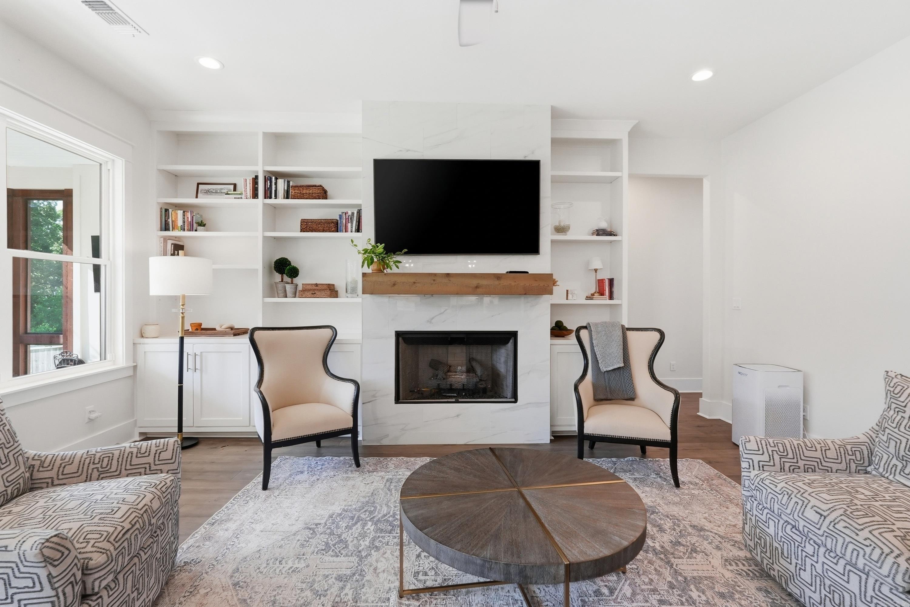 CHENAL VALLEY "FALSTONE COURT" - Residential