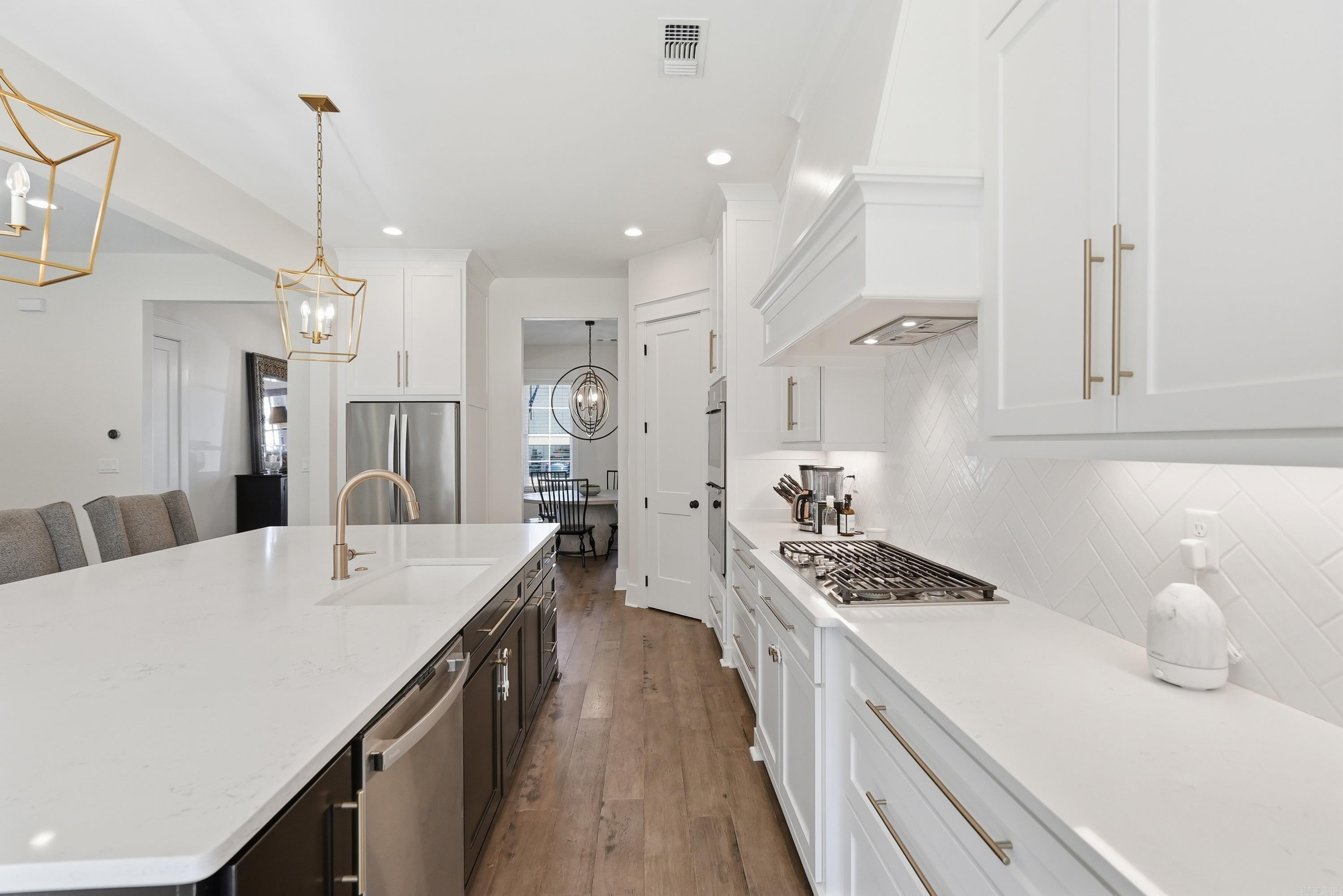 CHENAL VALLEY "FALSTONE COURT" - Residential