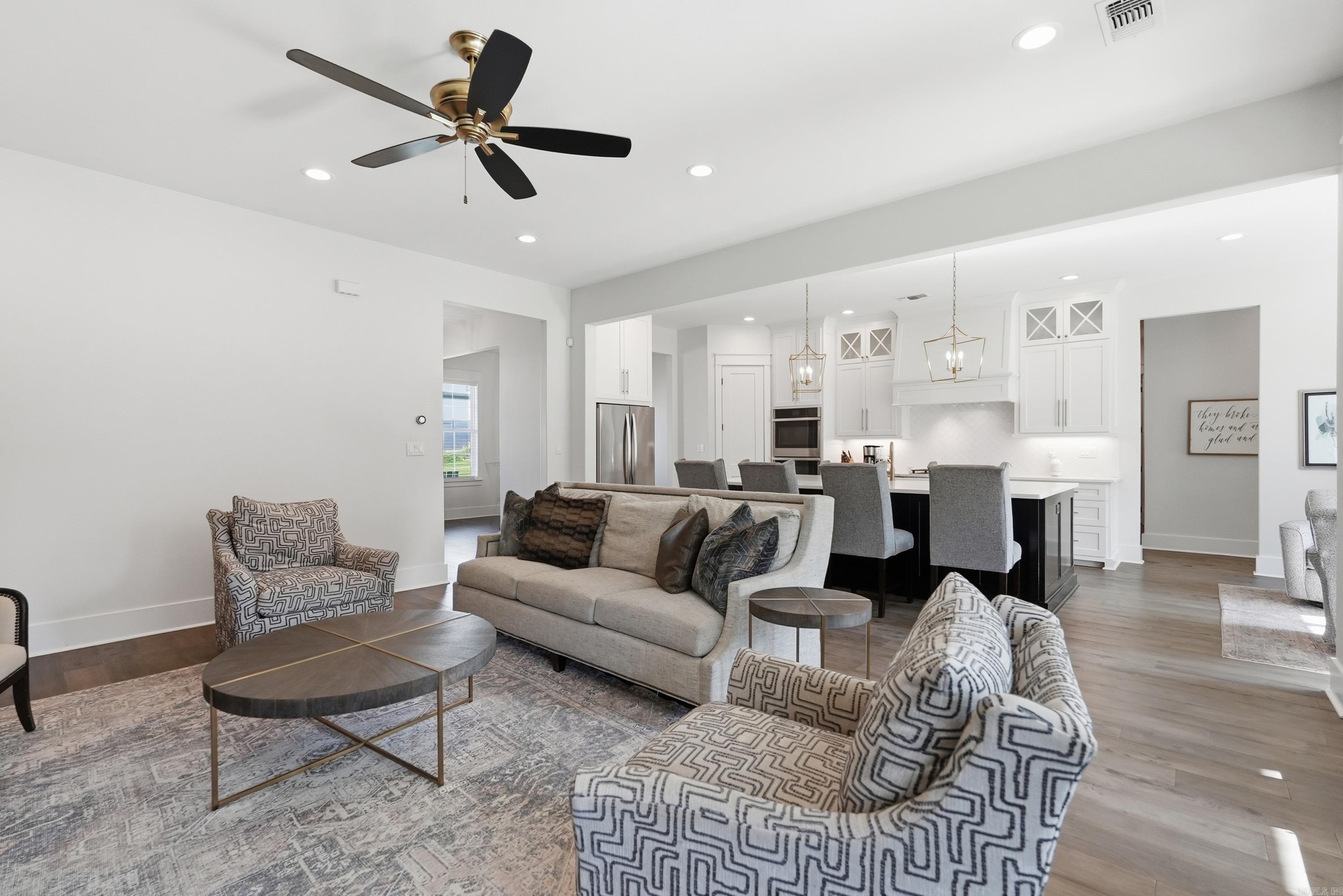 CHENAL VALLEY "FALSTONE COURT" - Residential