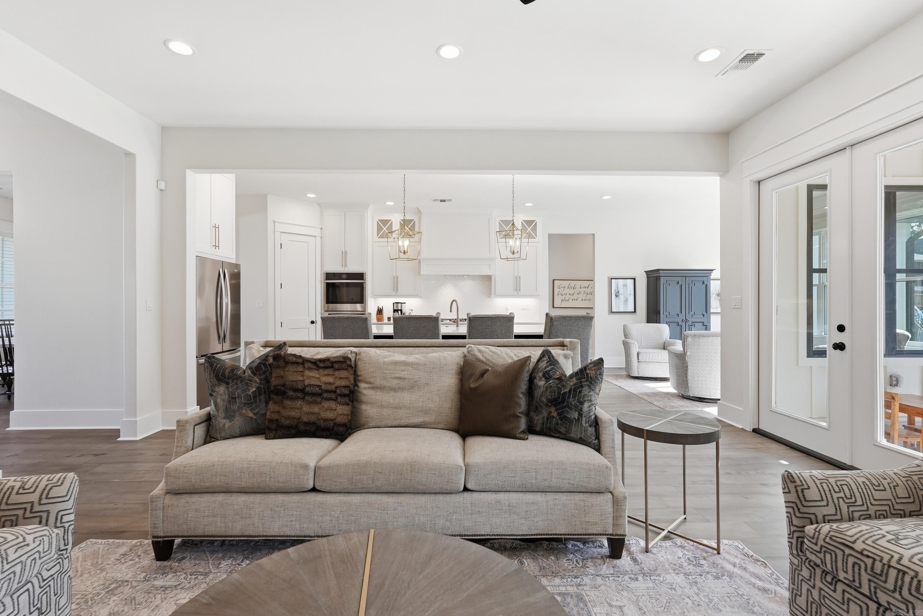 CHENAL VALLEY "FALSTONE COURT" - Residential