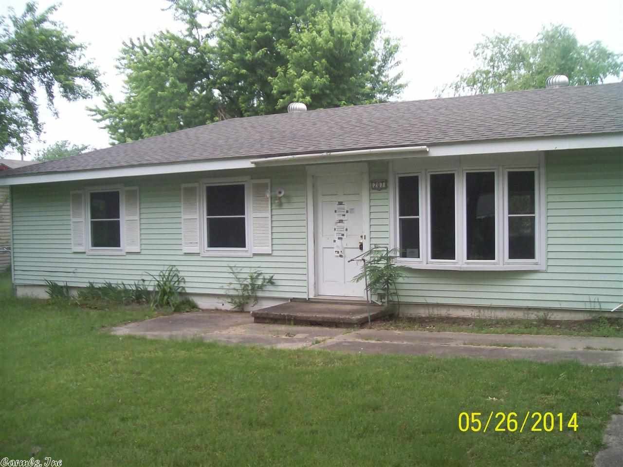 House is totally remodeled. New carpets , new flooring. Master bath and Half bath are brand new. Fenced in back yard.