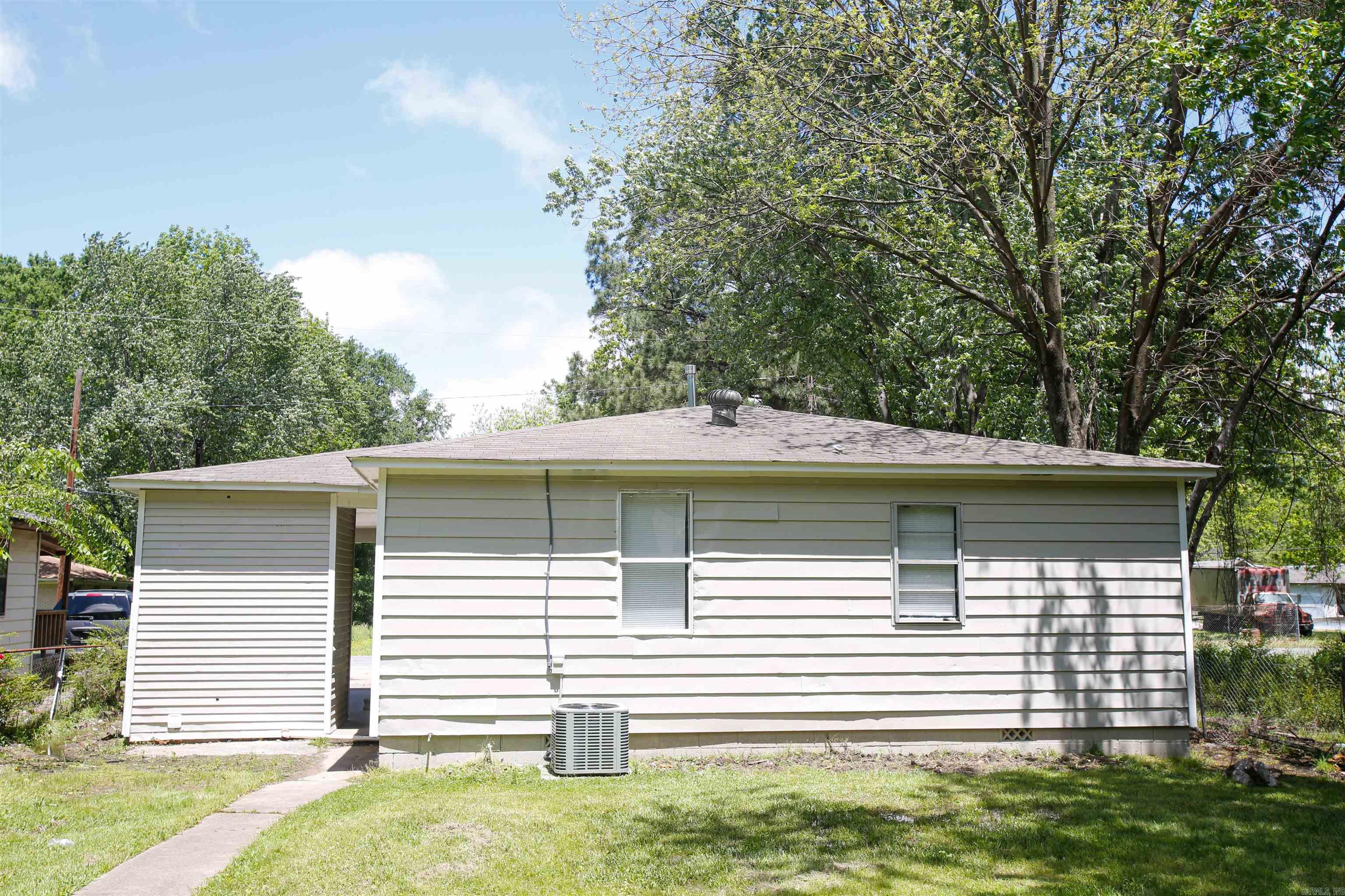 Harwell R F - Residential Lease