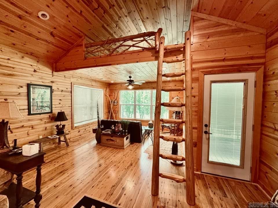 WHITE RIVER ESTATES - Residential