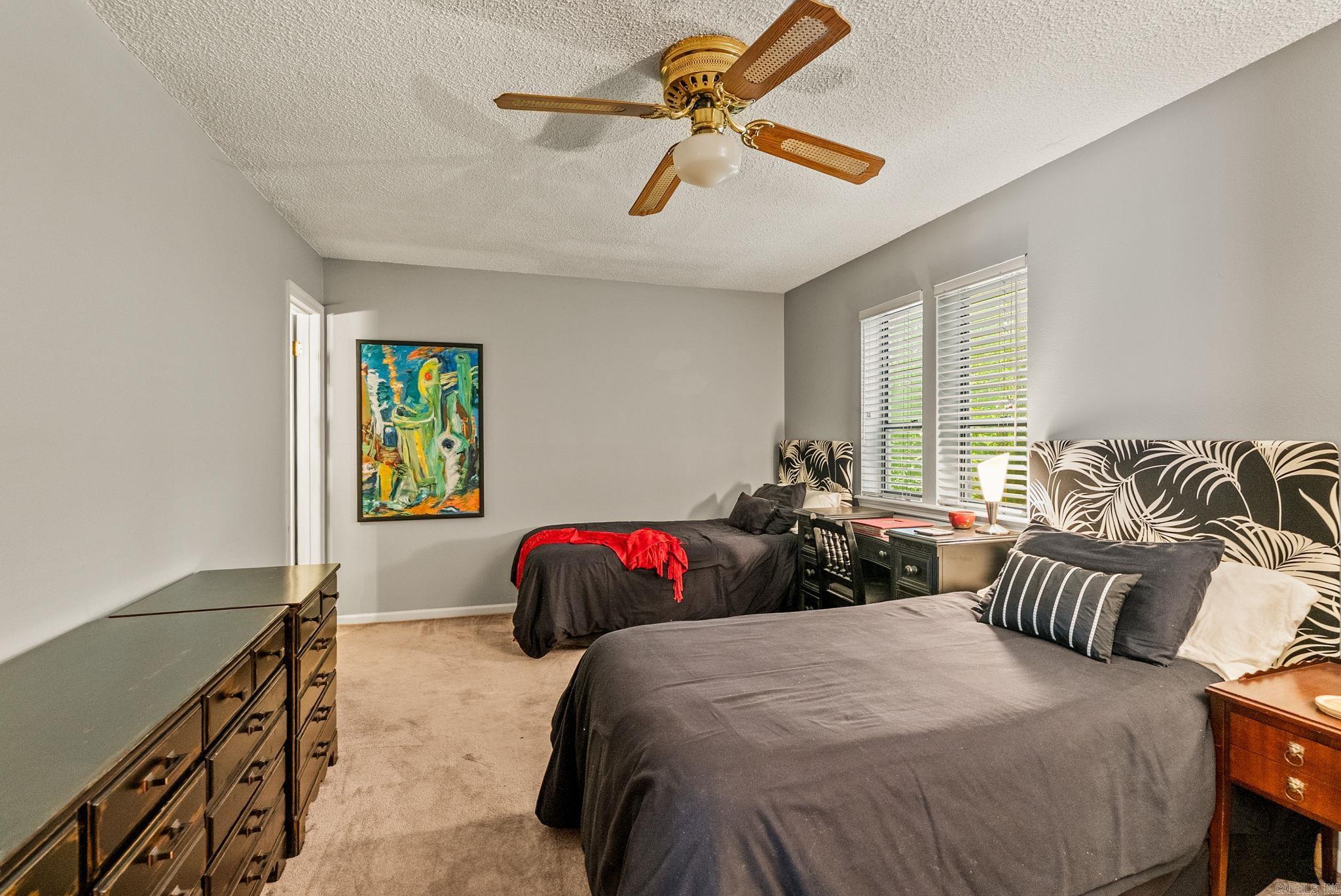 INDIAN HILLS - Residential