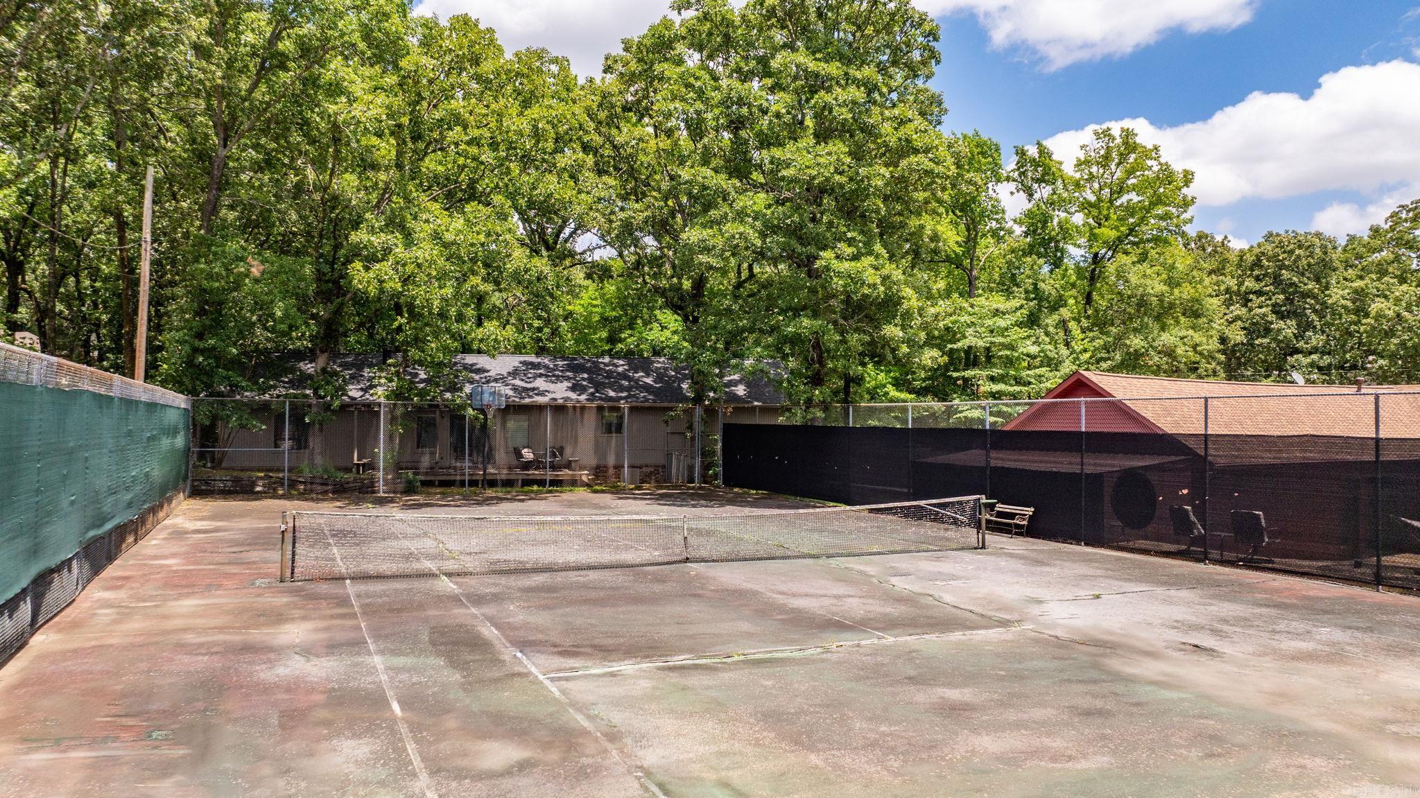 INDIAN HILLS - Residential