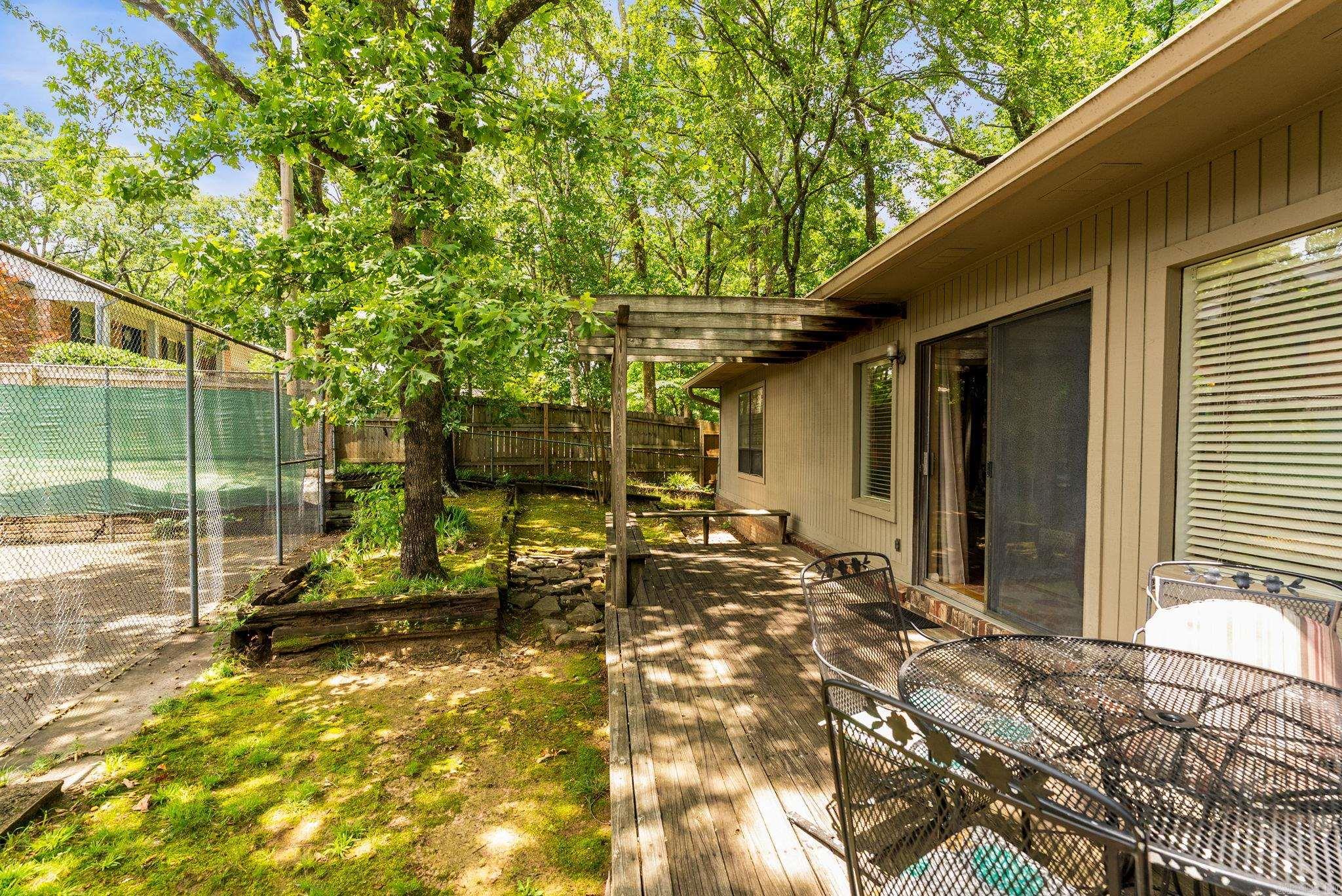 INDIAN HILLS - Residential