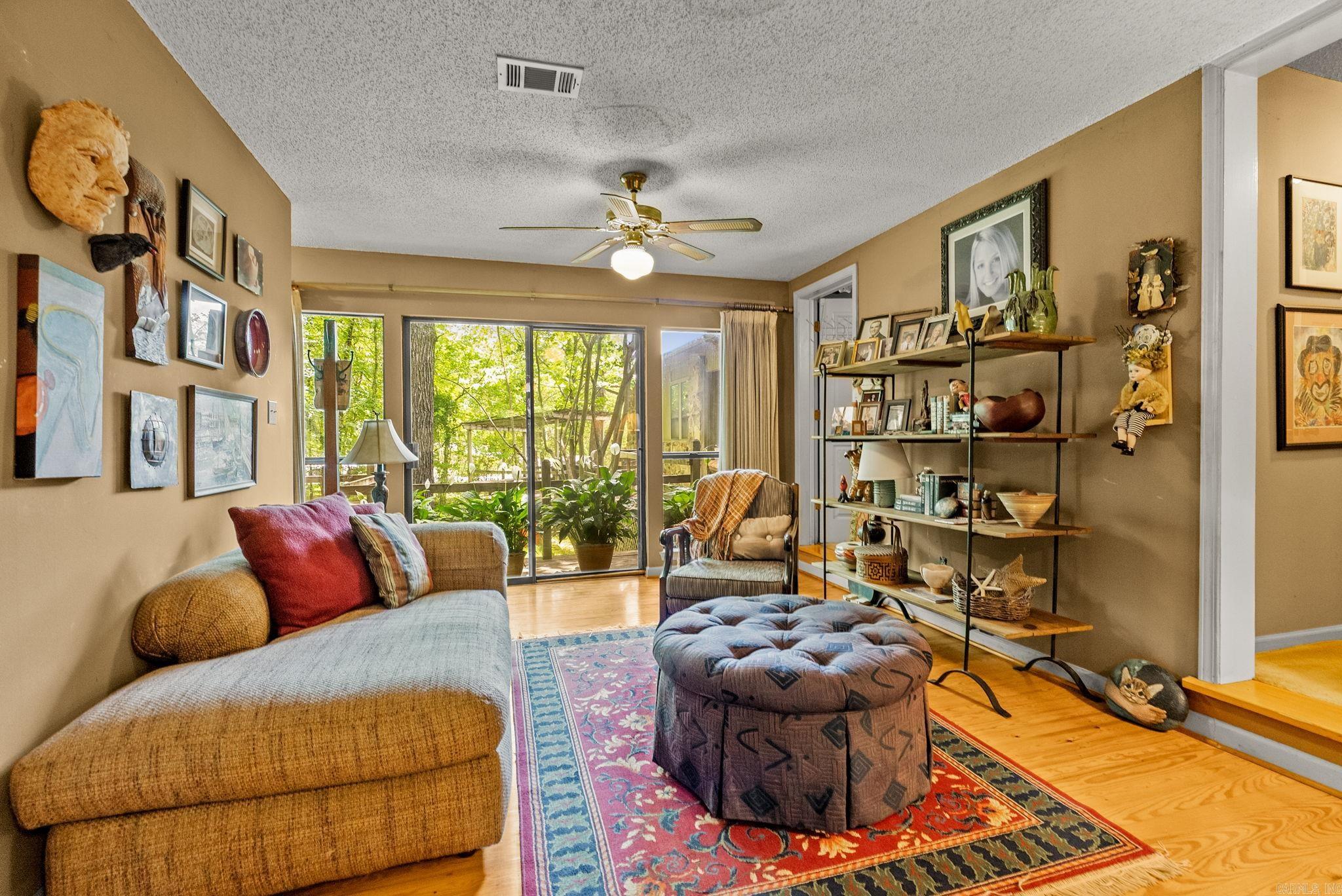 INDIAN HILLS - Residential