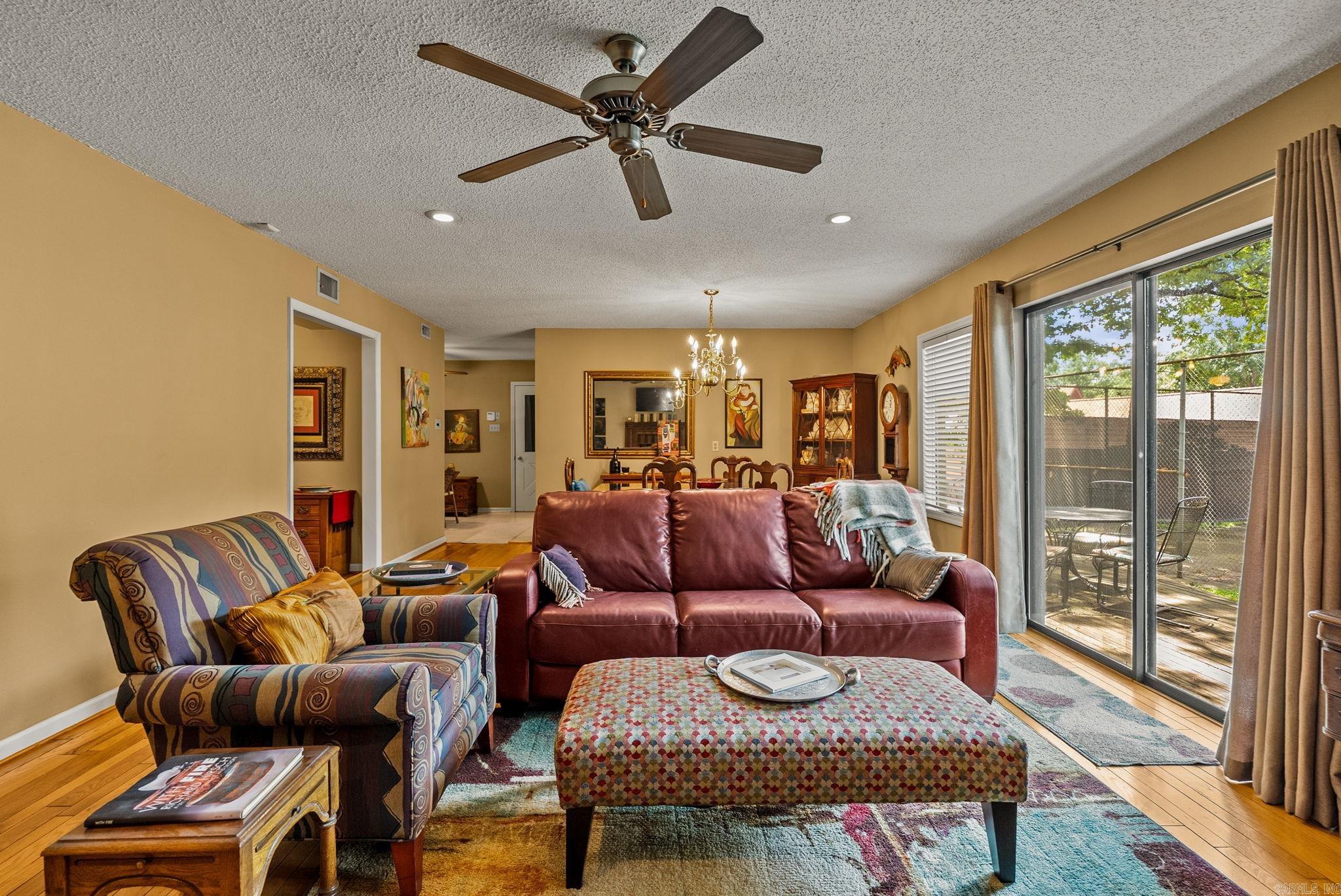 INDIAN HILLS - Residential
