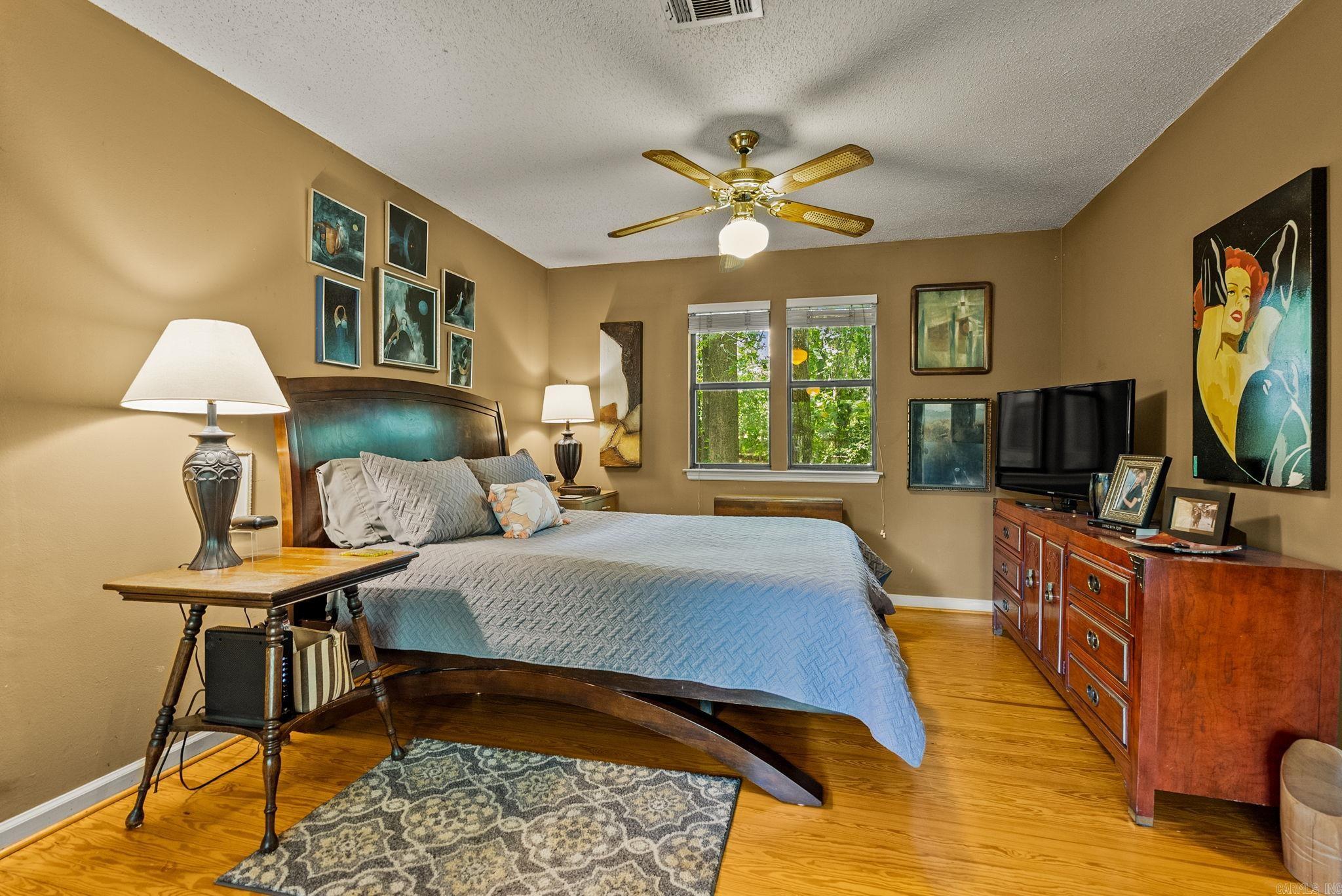 INDIAN HILLS - Residential