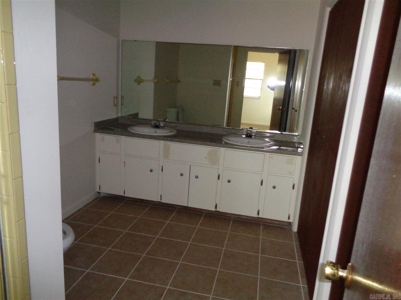 PECAN LAKE - Residential