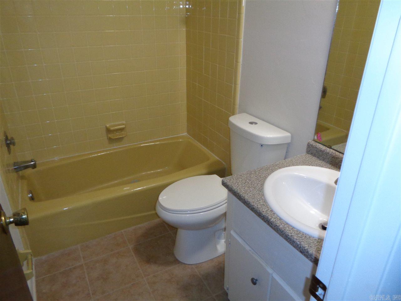 PECAN LAKE - Residential