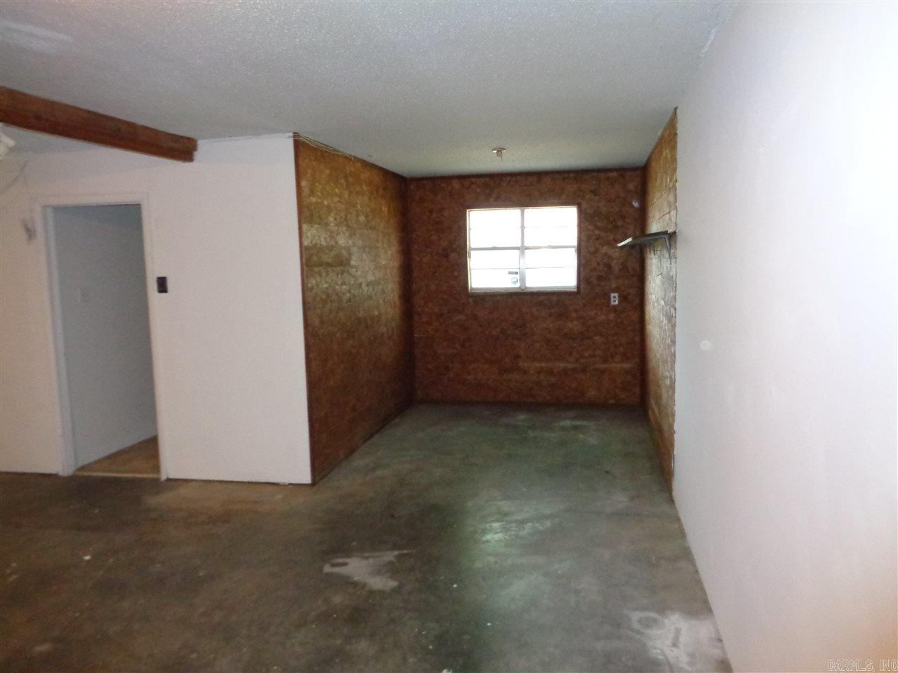 PECAN LAKE - Residential