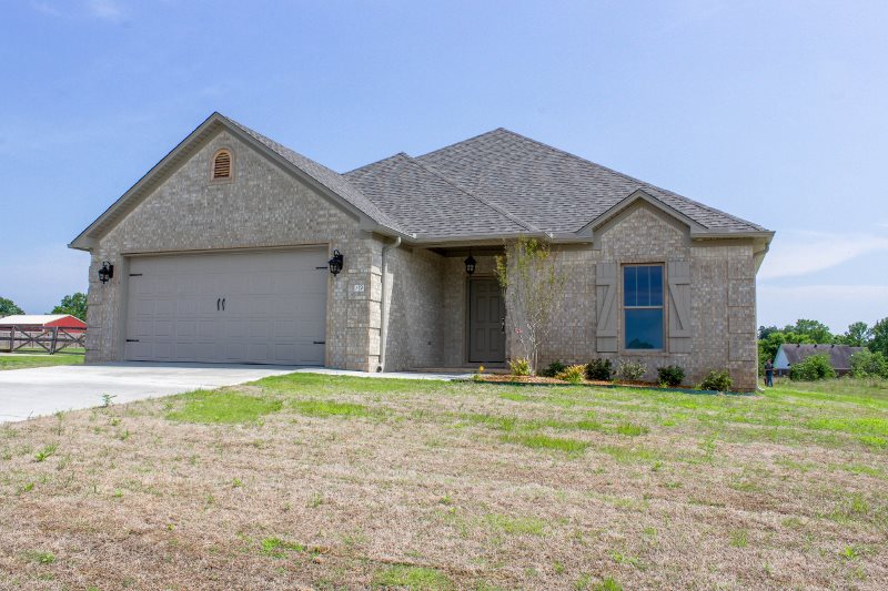 New Construction in Bianca Meadows. You will love this open floor plan home with large entryway, custom cabinets, granite countertops and stainless appliances all on nearly an acre lot! (See agent remarks.)