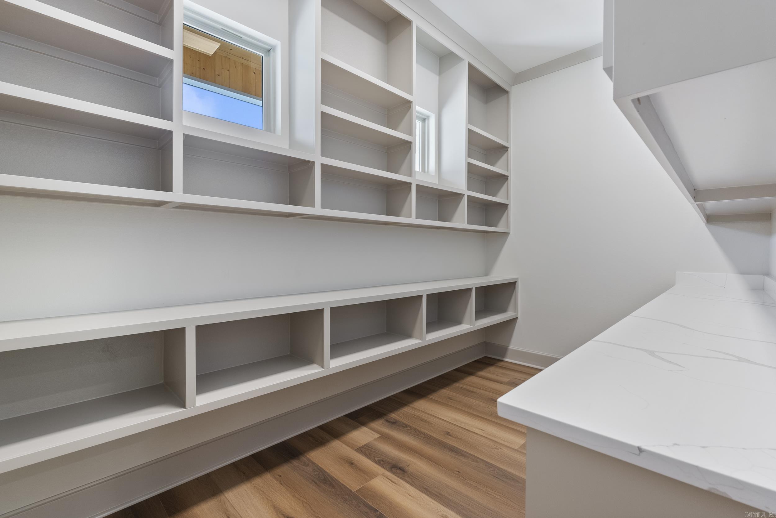 BEAR DEN ESTATES - Residential