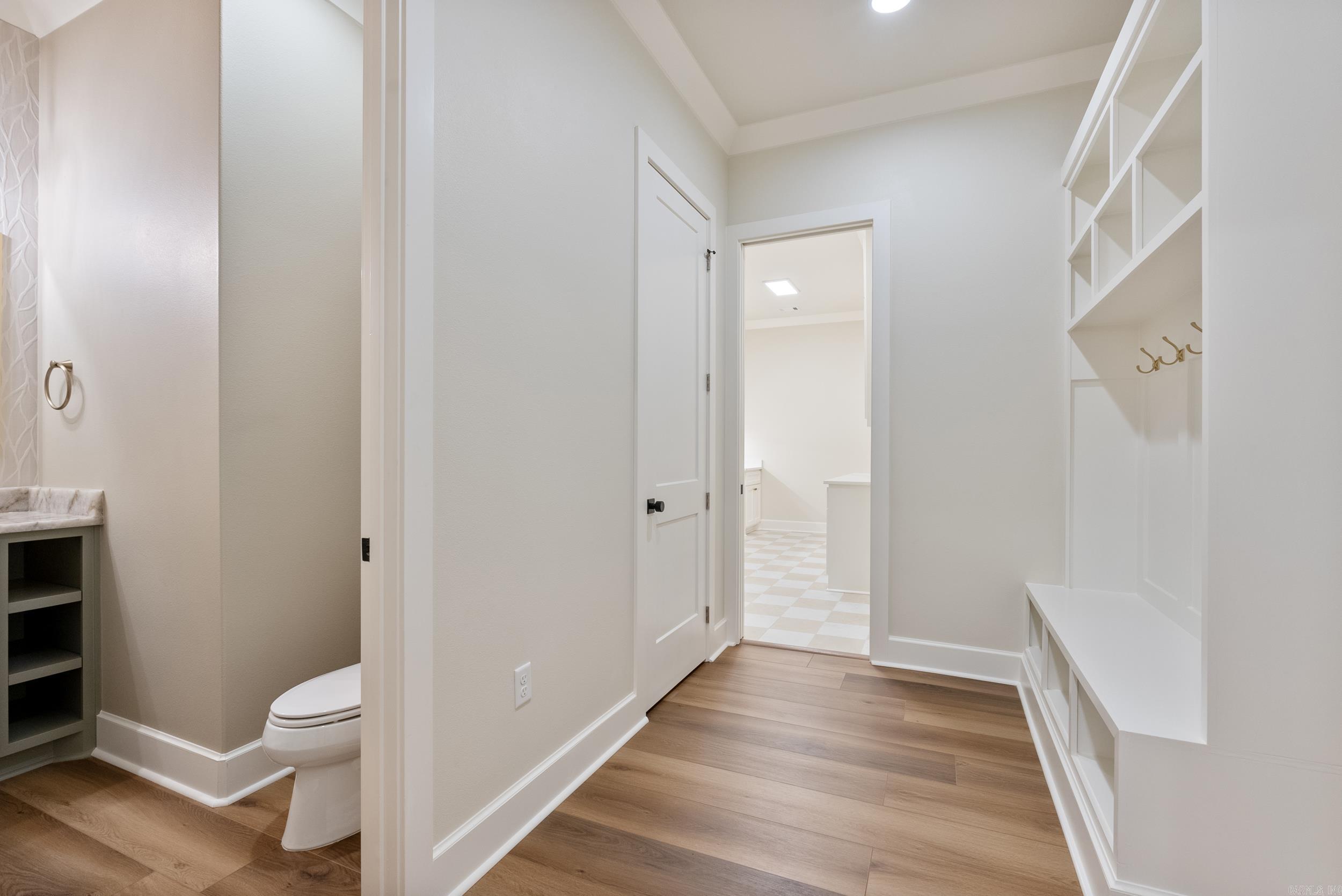 BEAR DEN ESTATES - Residential