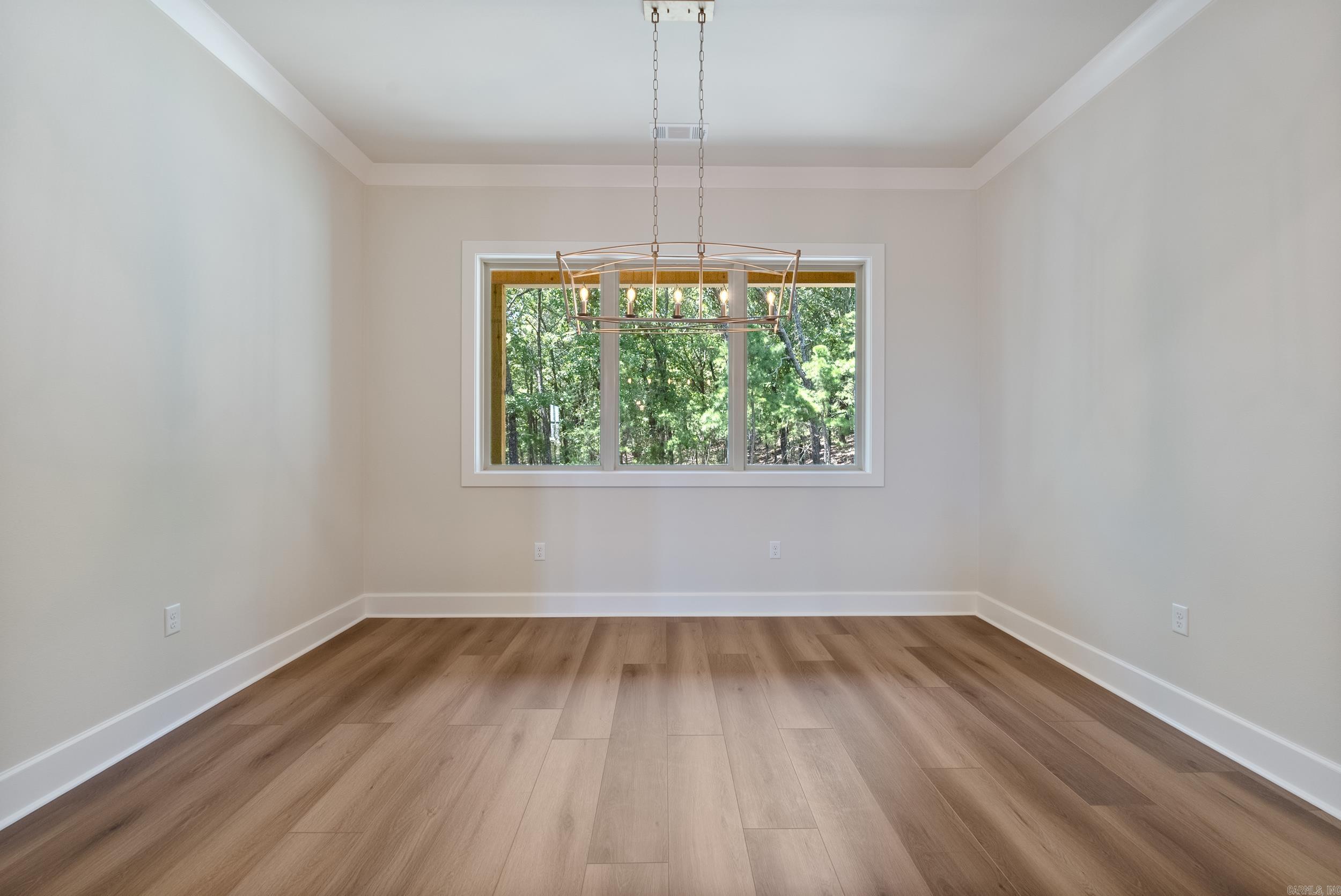 BEAR DEN ESTATES - Residential