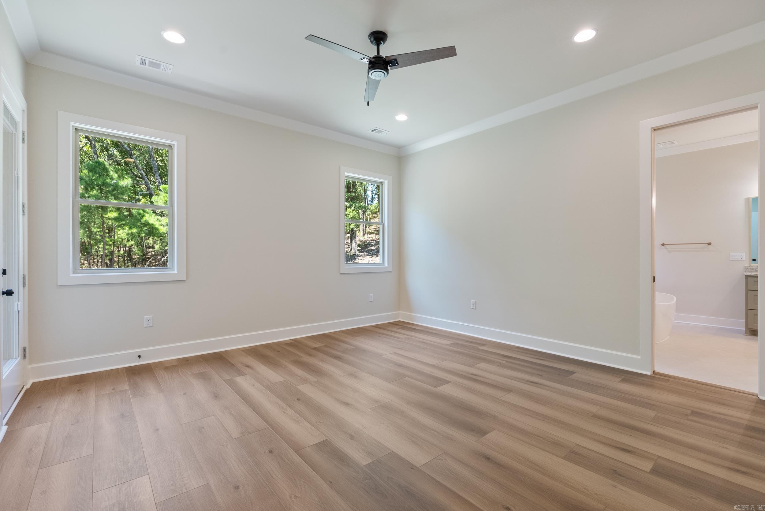 BEAR DEN ESTATES - Residential