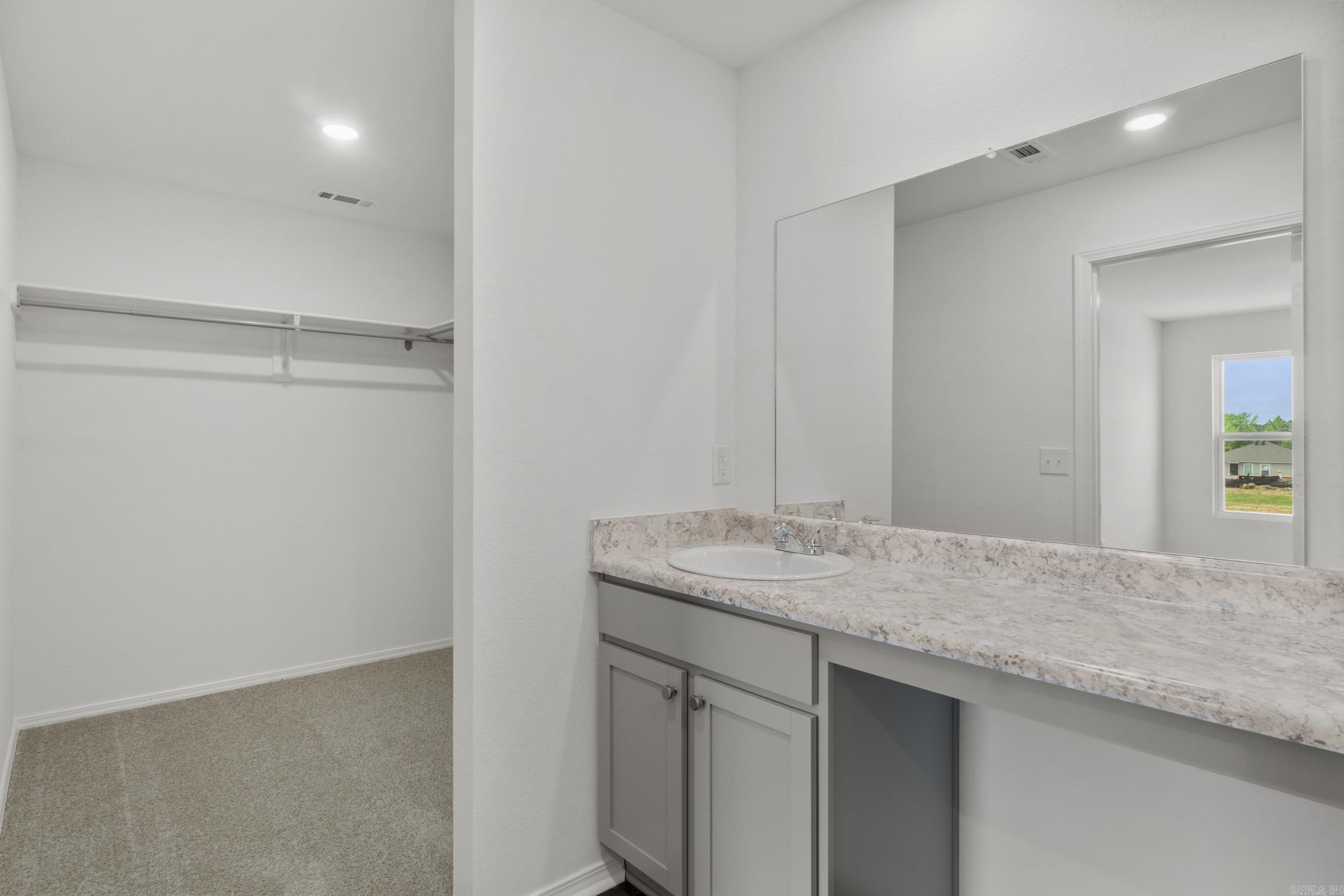 STAGECOACH MEADOWS - Residential