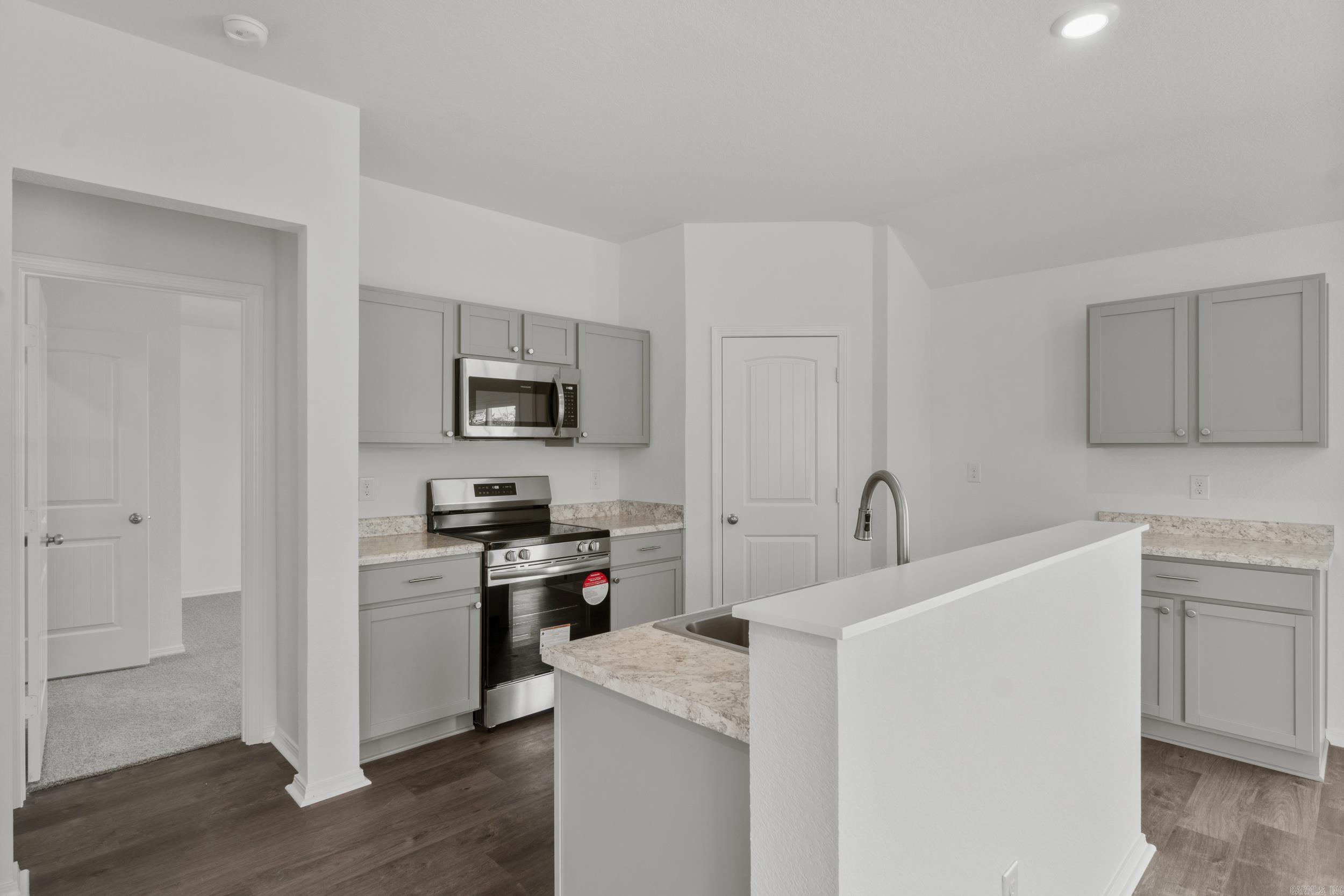 STAGECOACH MEADOWS - Residential