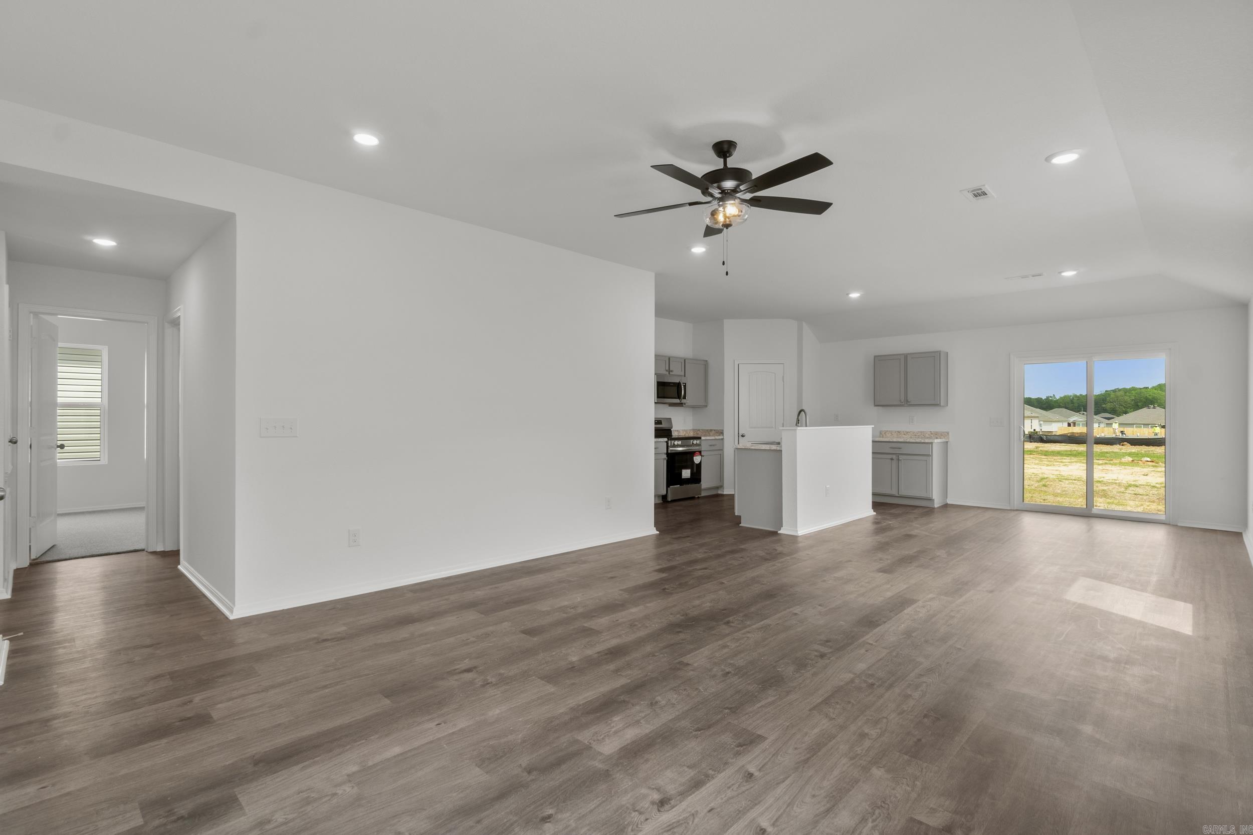 STAGECOACH MEADOWS - Residential