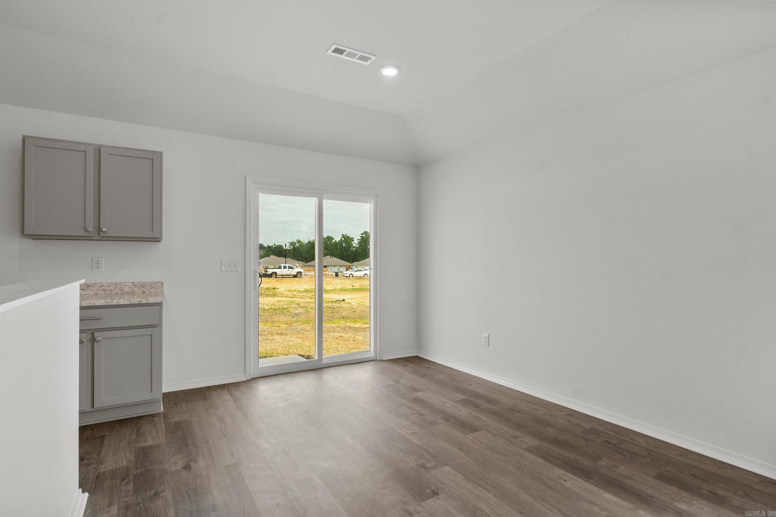 STAGECOACH MEADOWS - Residential