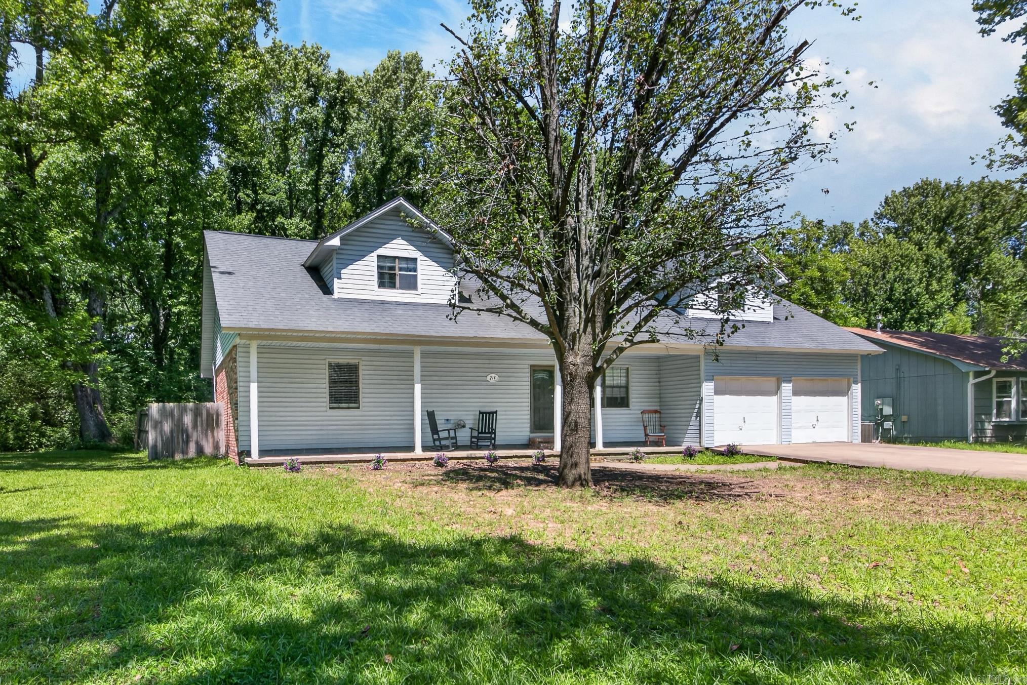 EAST MAIN - Residential
