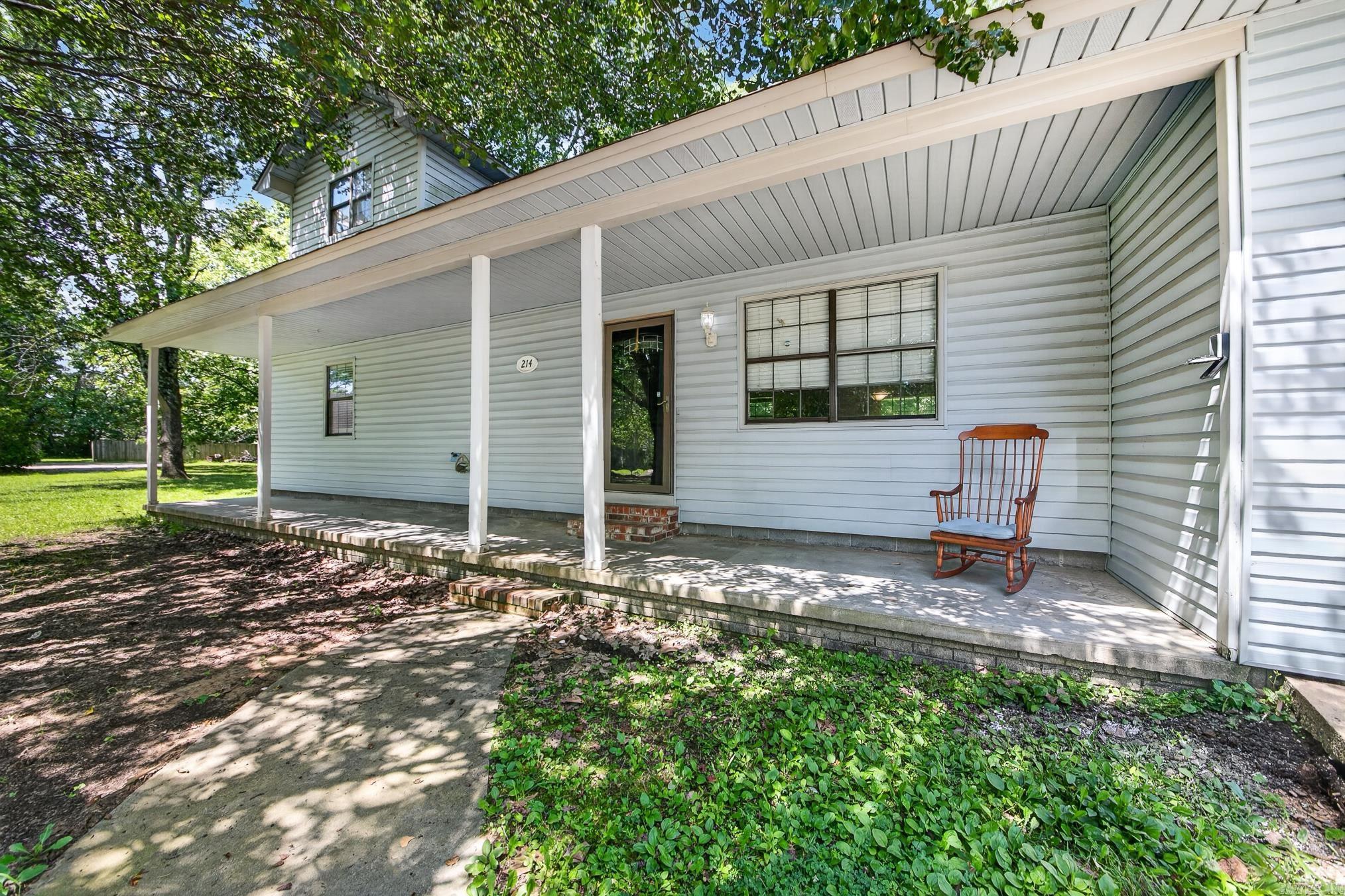 EAST MAIN - Residential