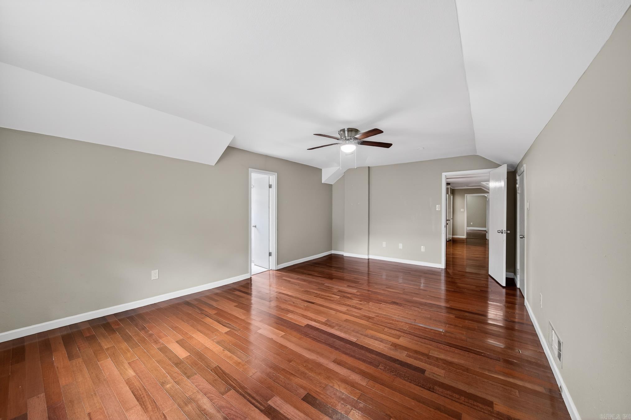 EAST MAIN - Residential